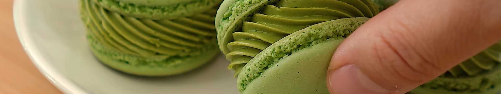 Macarons maison à la crème de thé vert