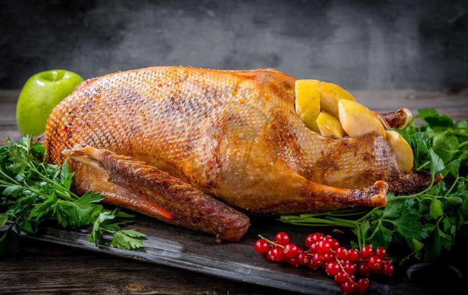 Recette : Oie de Noël aux pommes et aux oranges