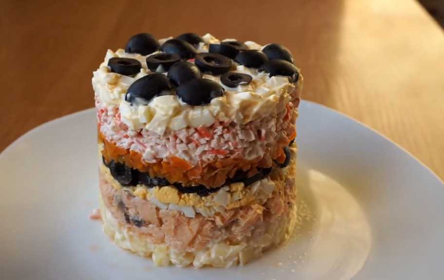 Recette : Salade de crabe au poisson et aux olives