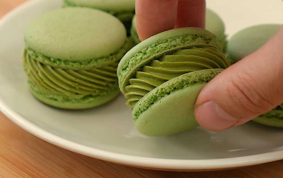 Recette : Macarons maison à la crème de thé vert