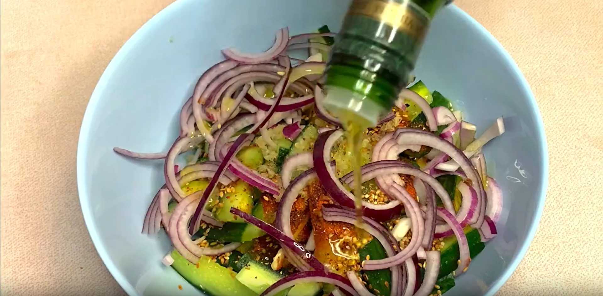 Salade du Nouvel An sans mayonnaise - Étape 6