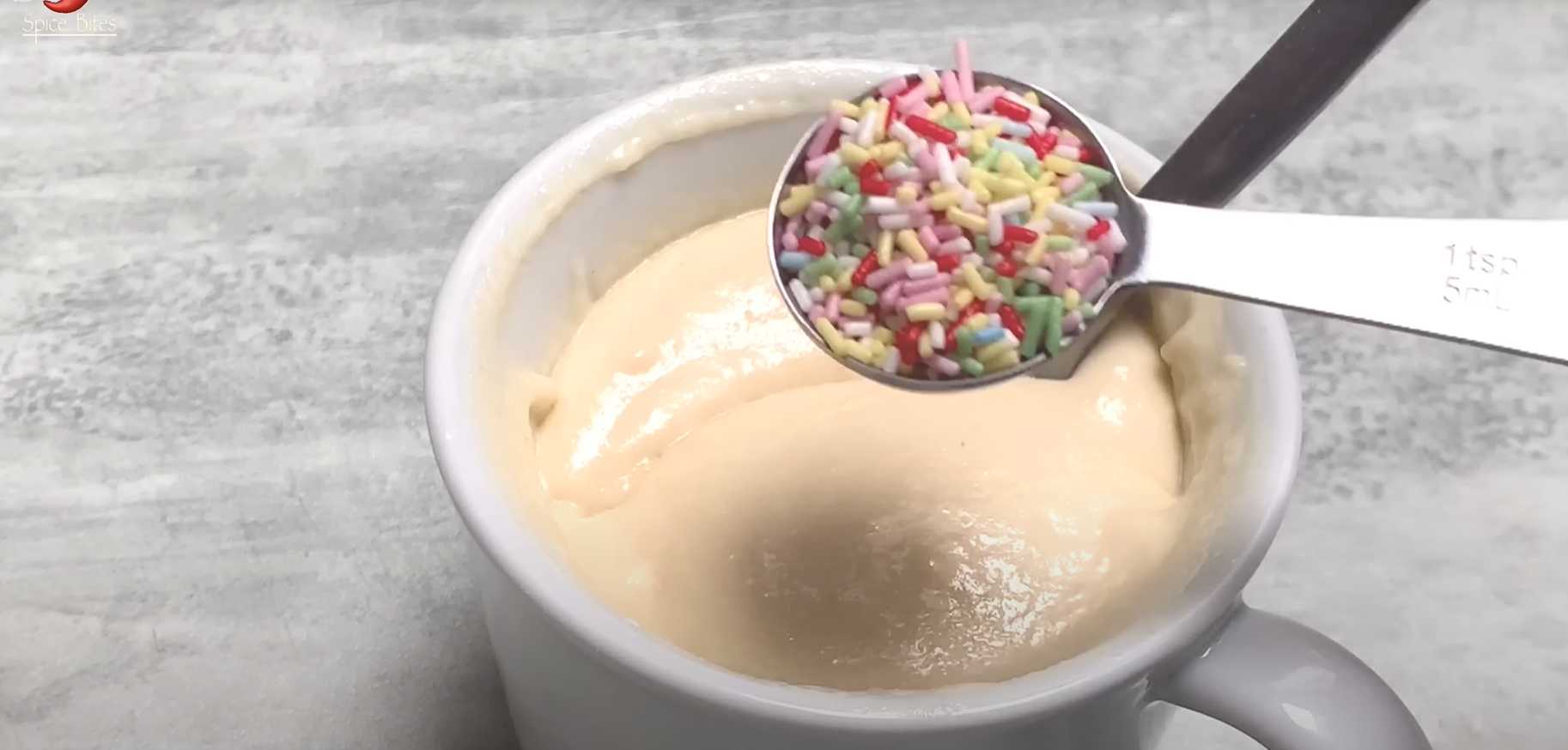 Gâteau à la vanille en tasse - Étape 3