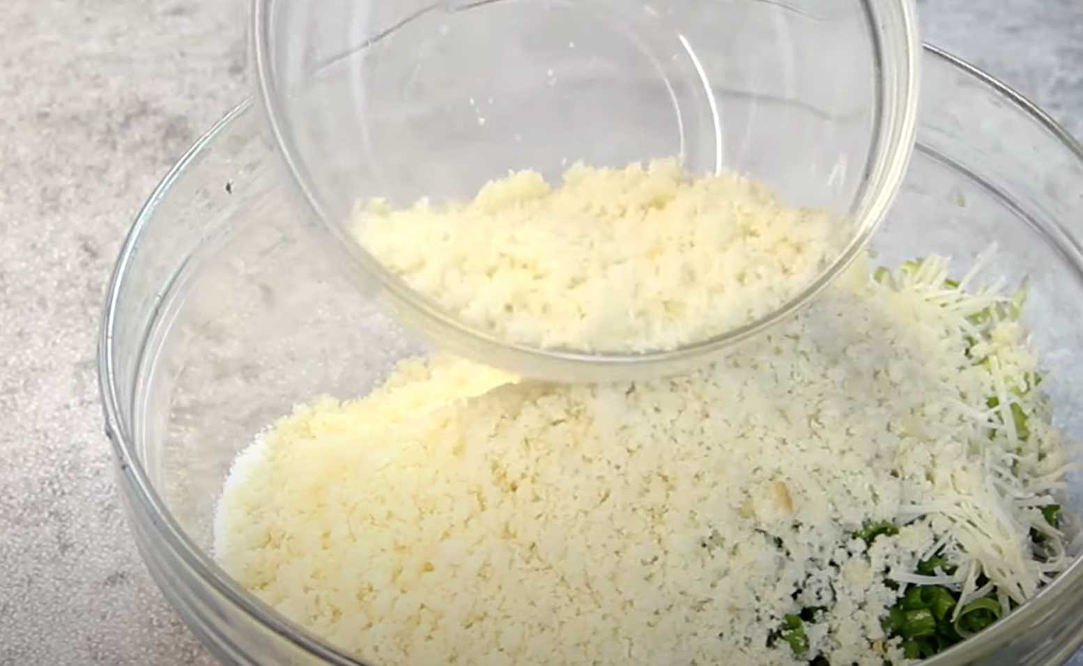 Beignets de courgettes à la grecque - Étape 7