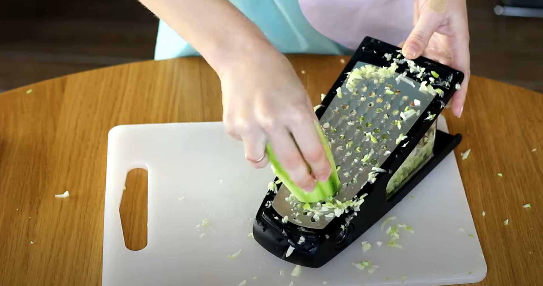 Beignets de courgettes à la poêle - Étape 1