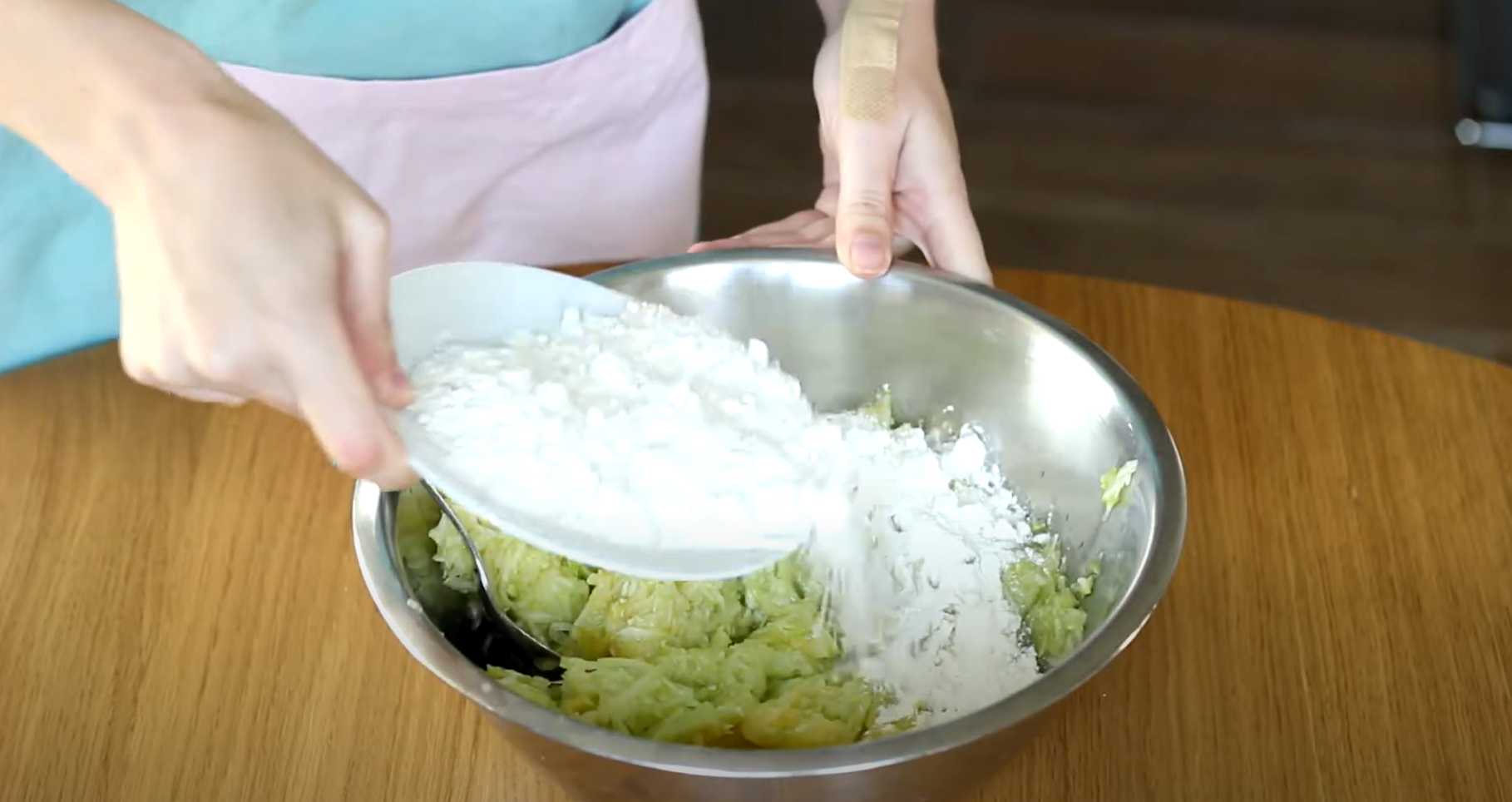 Beignets de courgettes à la poêle - Étape 2