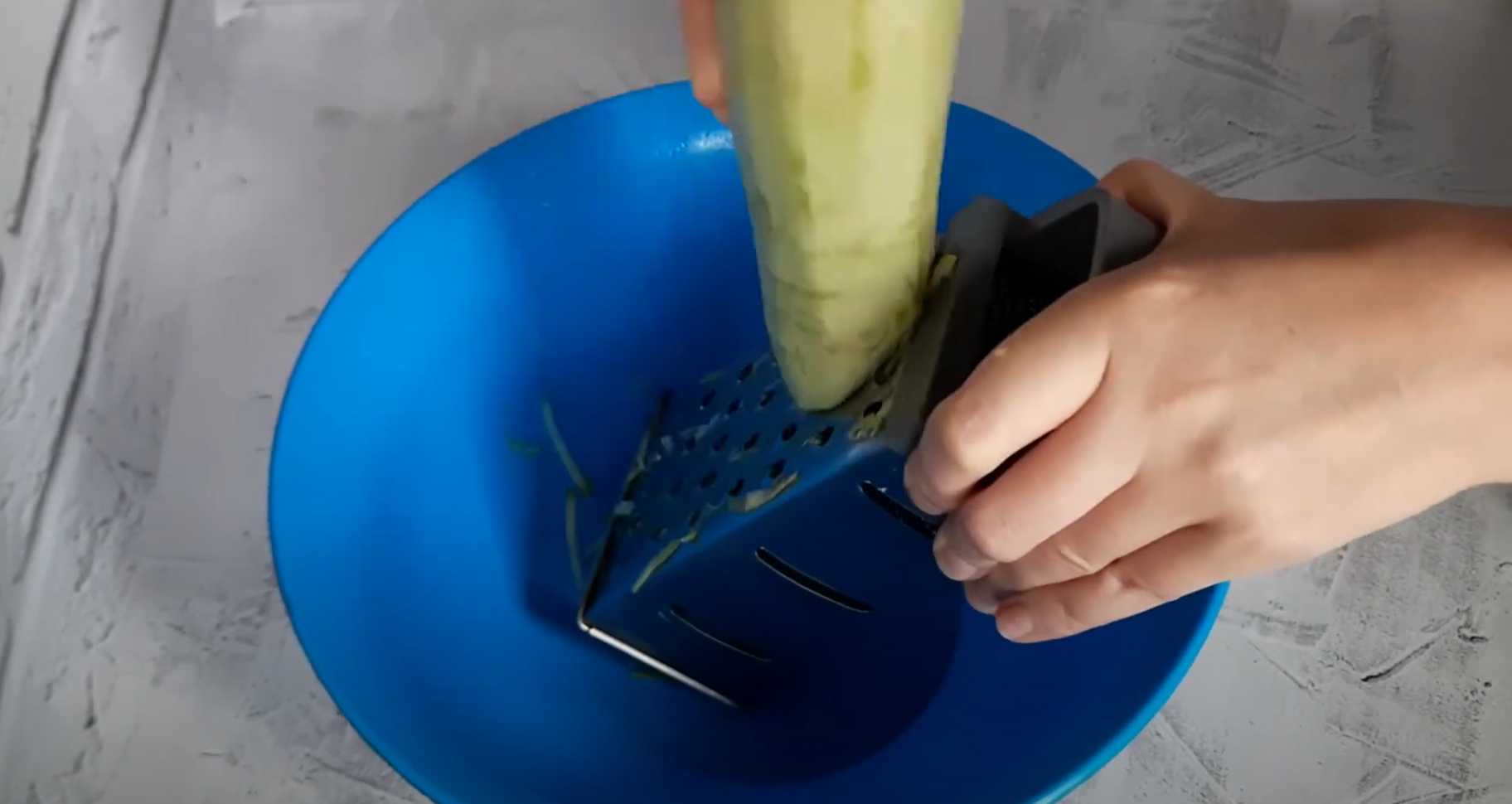 Beignets de courgettes sucrées - Étape 1