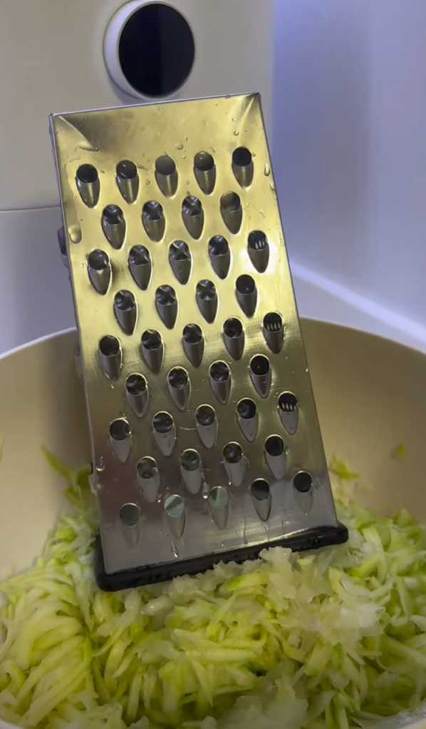 Beignets de courgettes à la friteuse à air - Étape 1