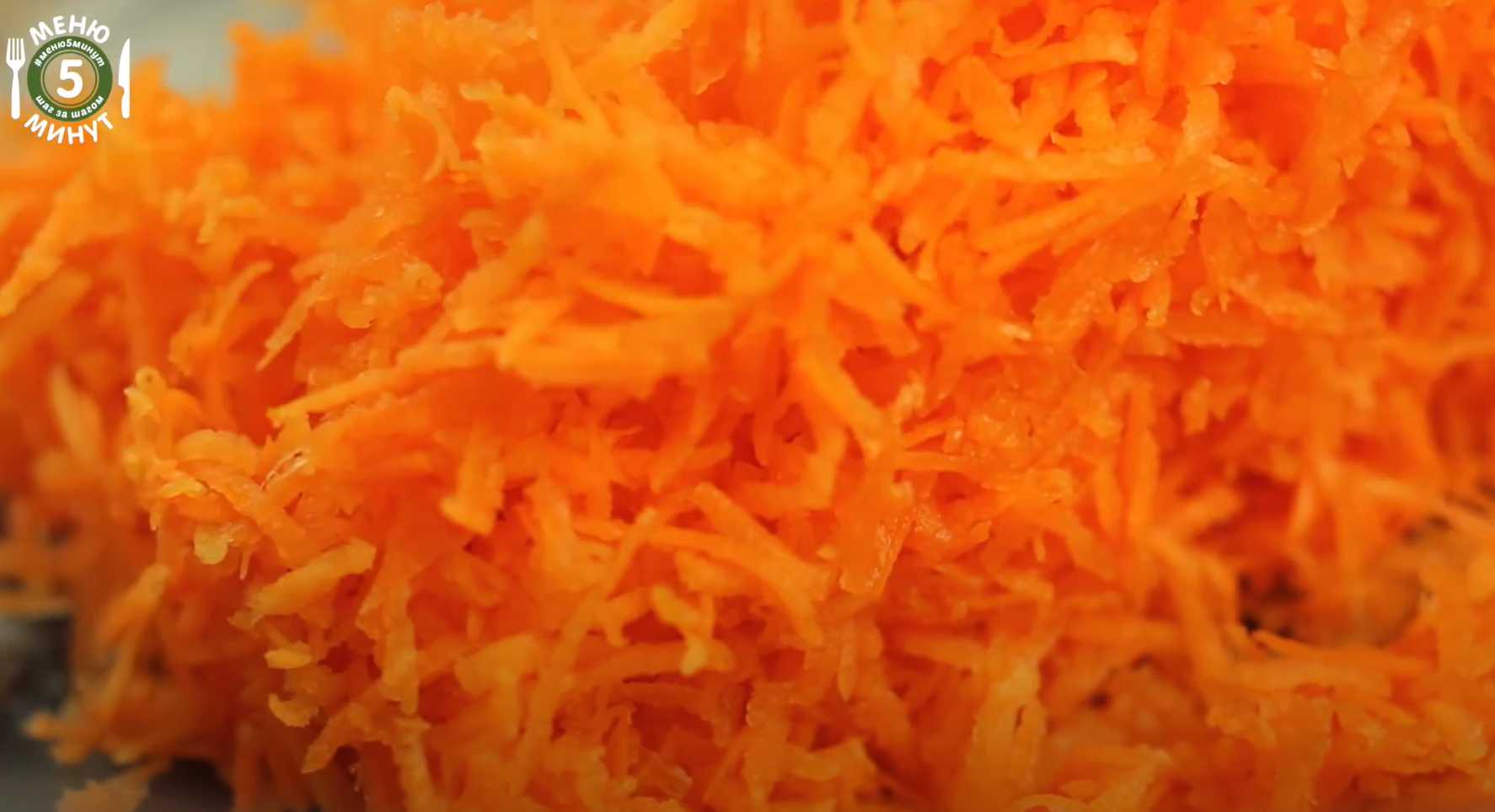 Crêpes de courgettes et de carottes à la poêle - Étape 2