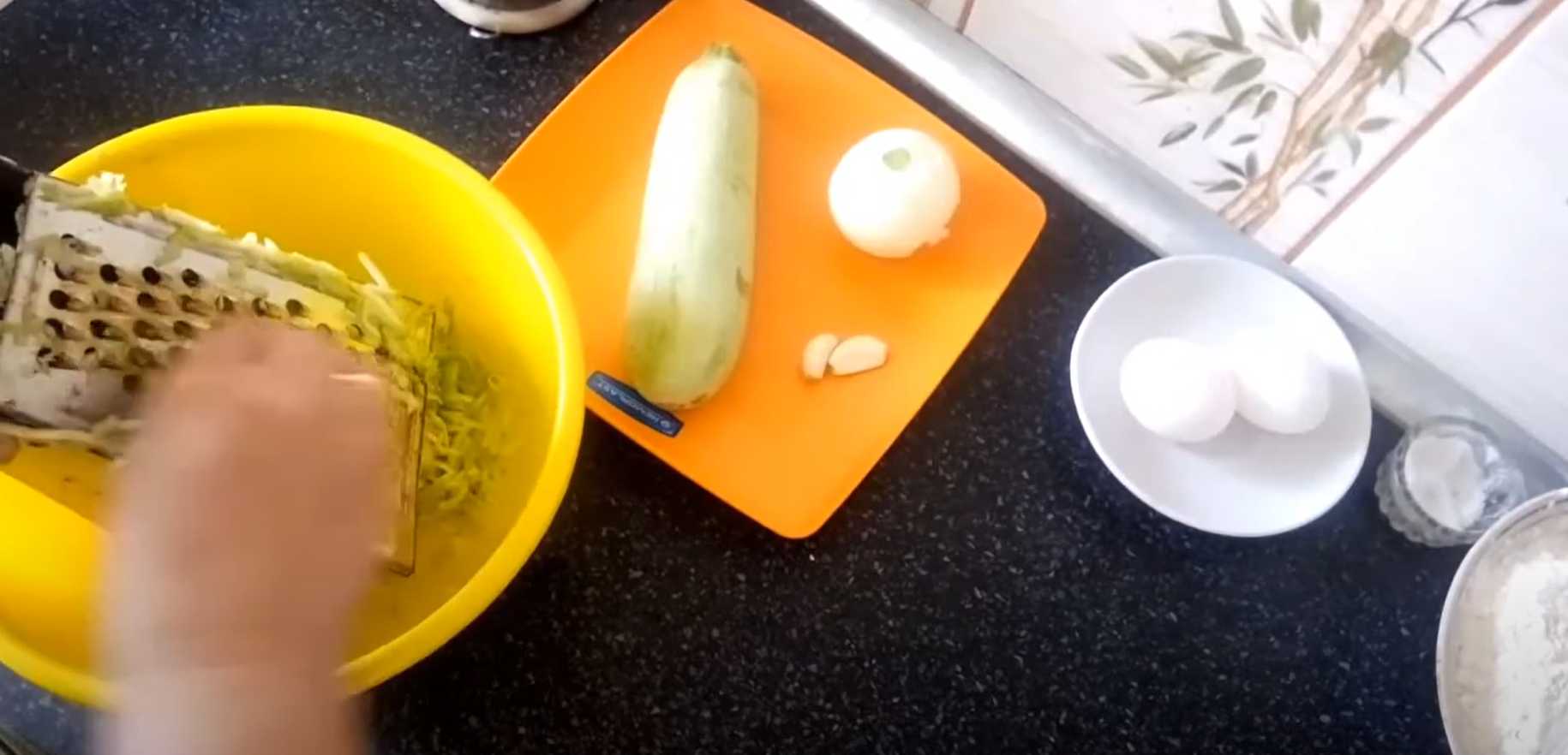 Beignets de courgettes à la vapeur - Étape 2