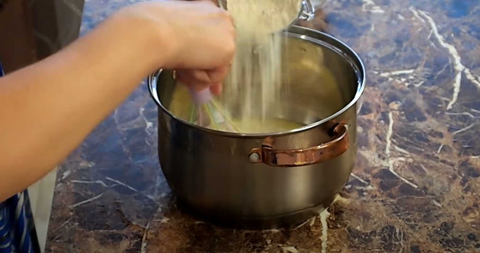 Crêpes aux courgettes et aux pommes à la poêle - Étape 2