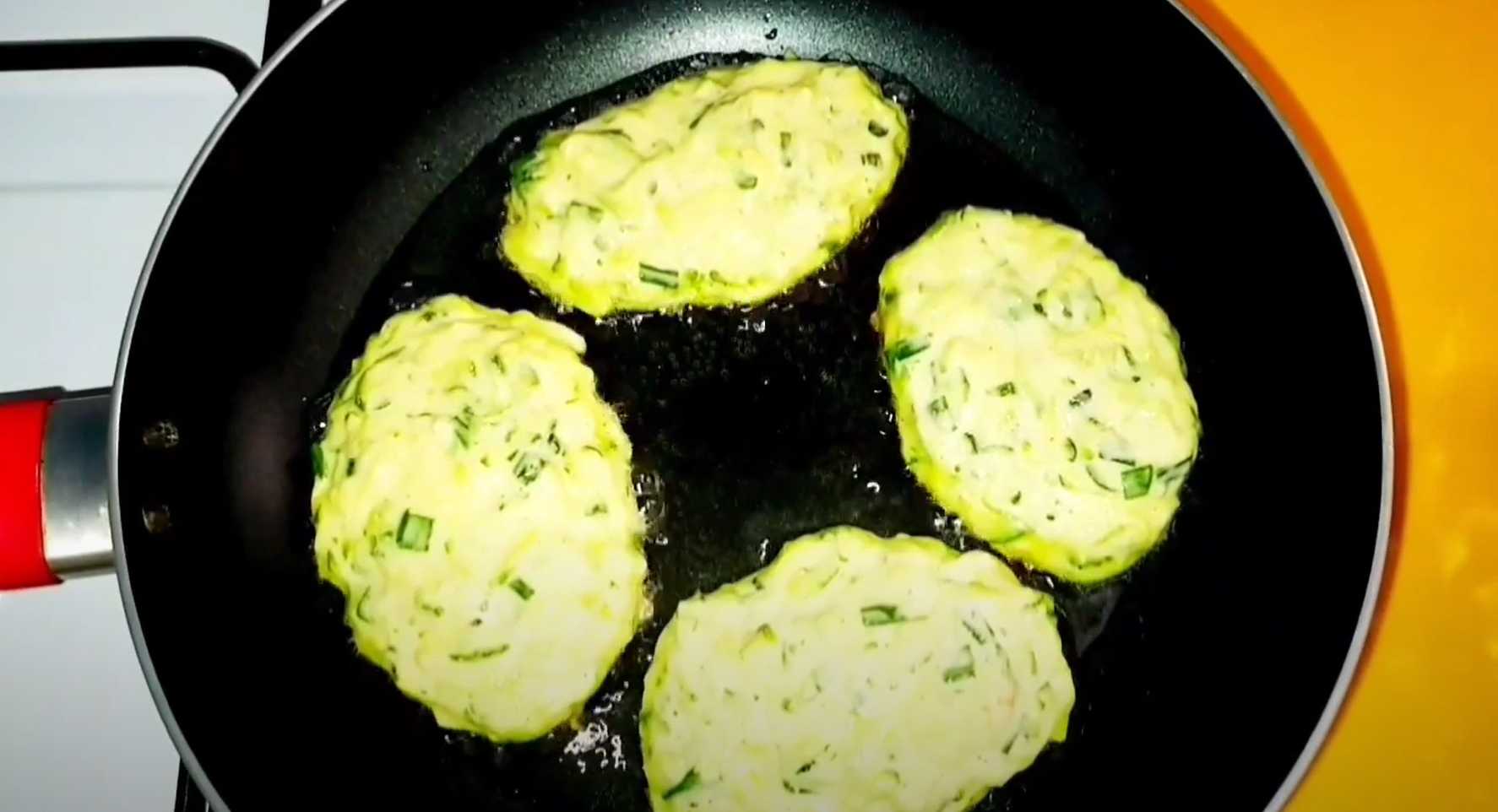 Beignets de courgettes et d'oignons - Étape 6