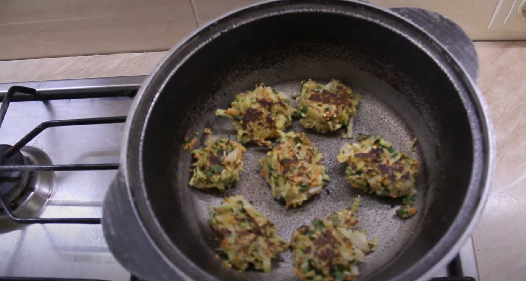 Beignets de courgettes à la poêle - Étape 6