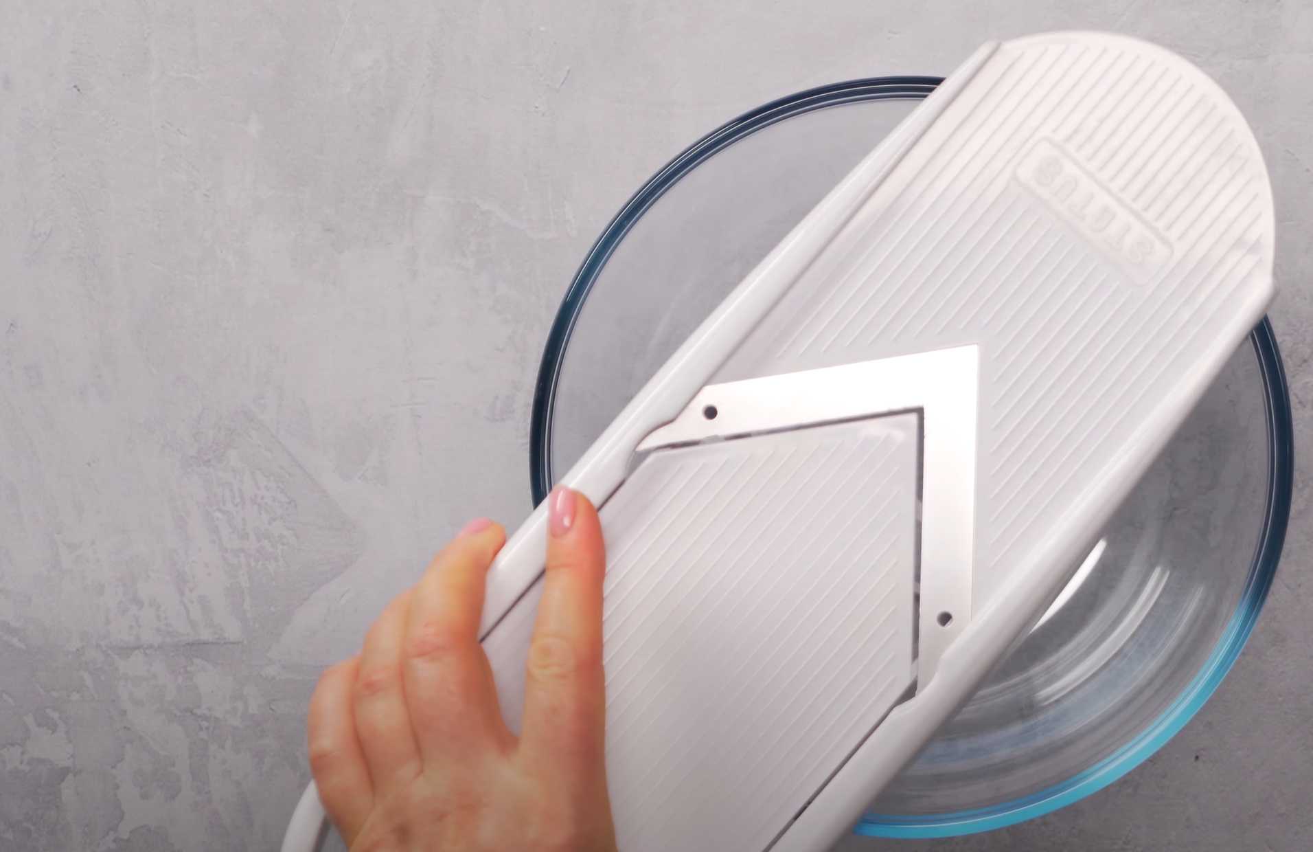 Courgettes marinées à la japonaise - Étape 1