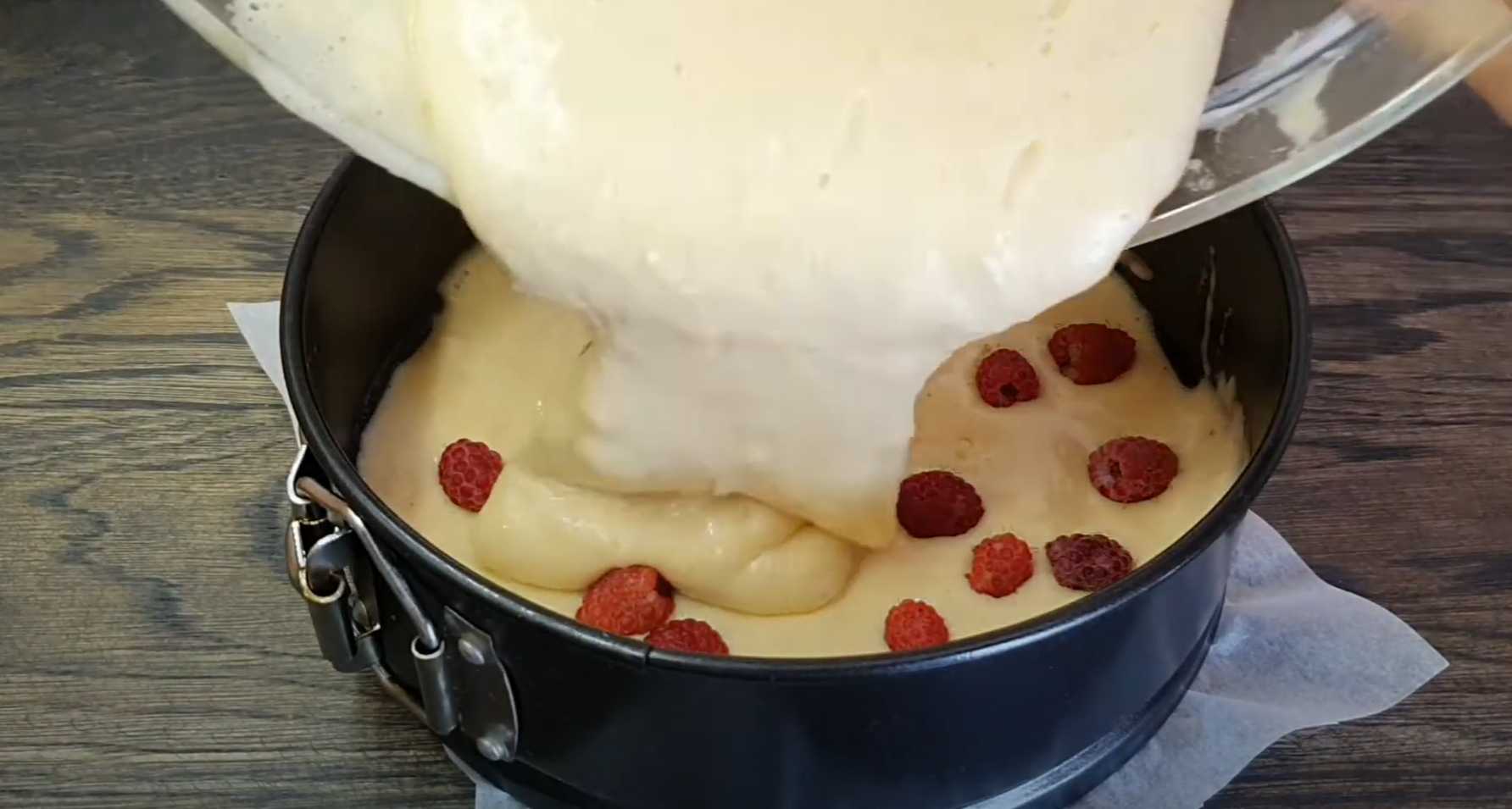 Charlotte aux framboises - Étape 6