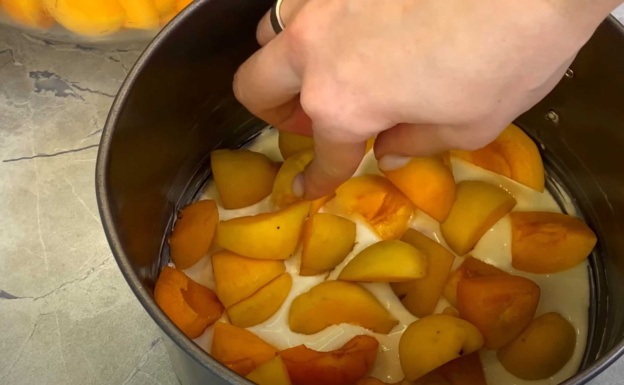 Charlotte aux abricots - Étape 5