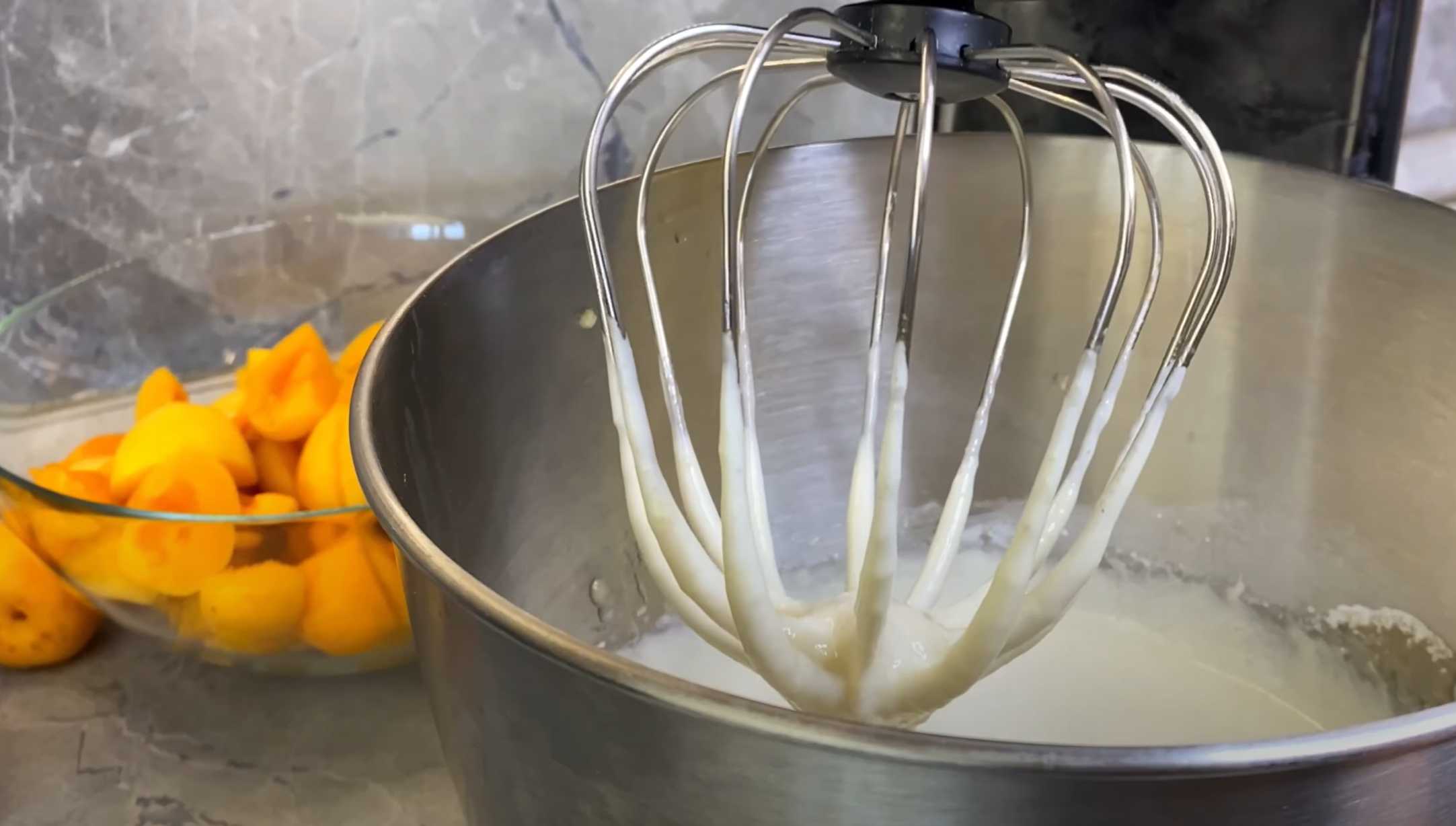 Charlotte aux abricots - Étape 3