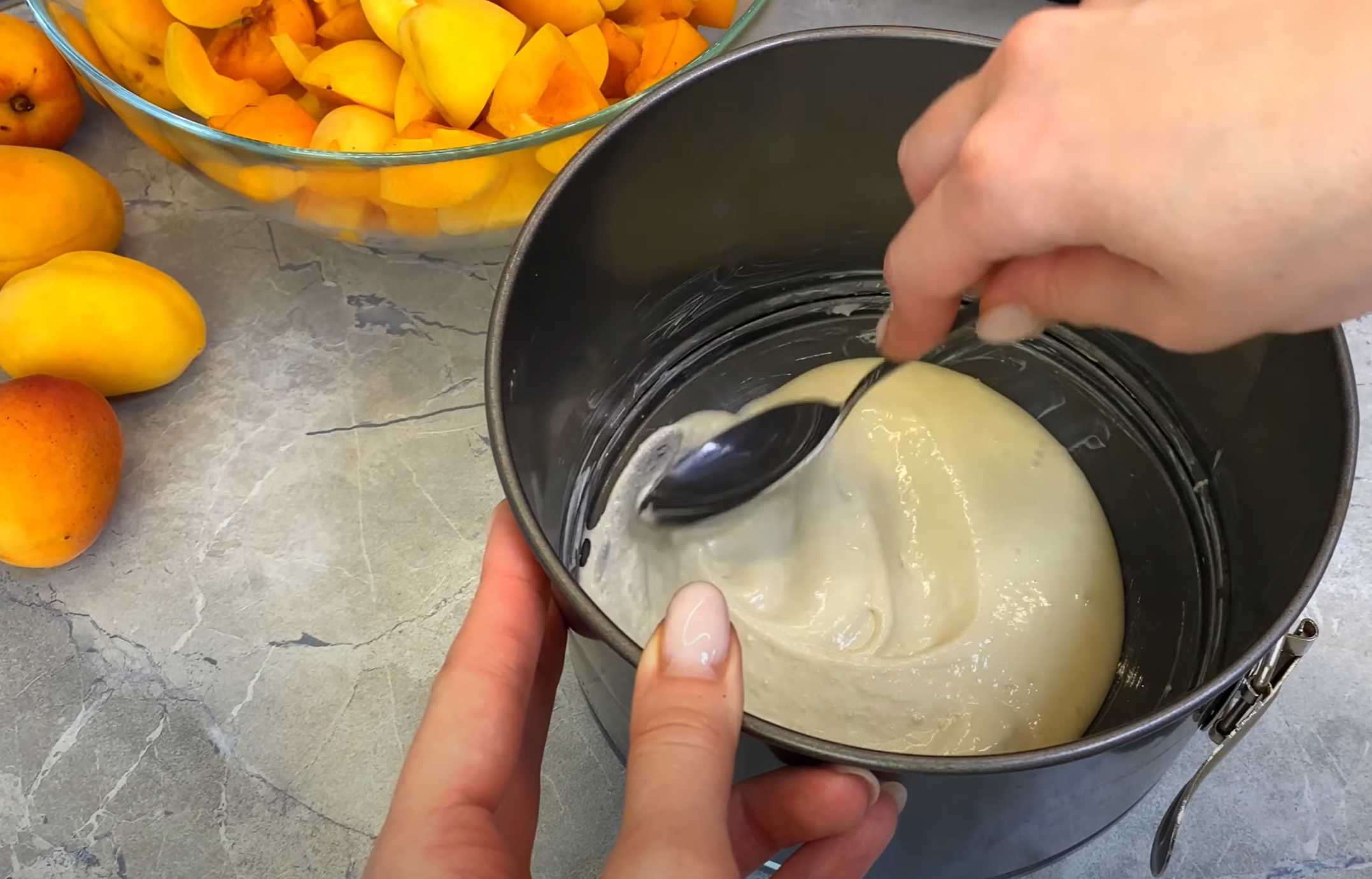 Charlotte aux abricots - Étape 4