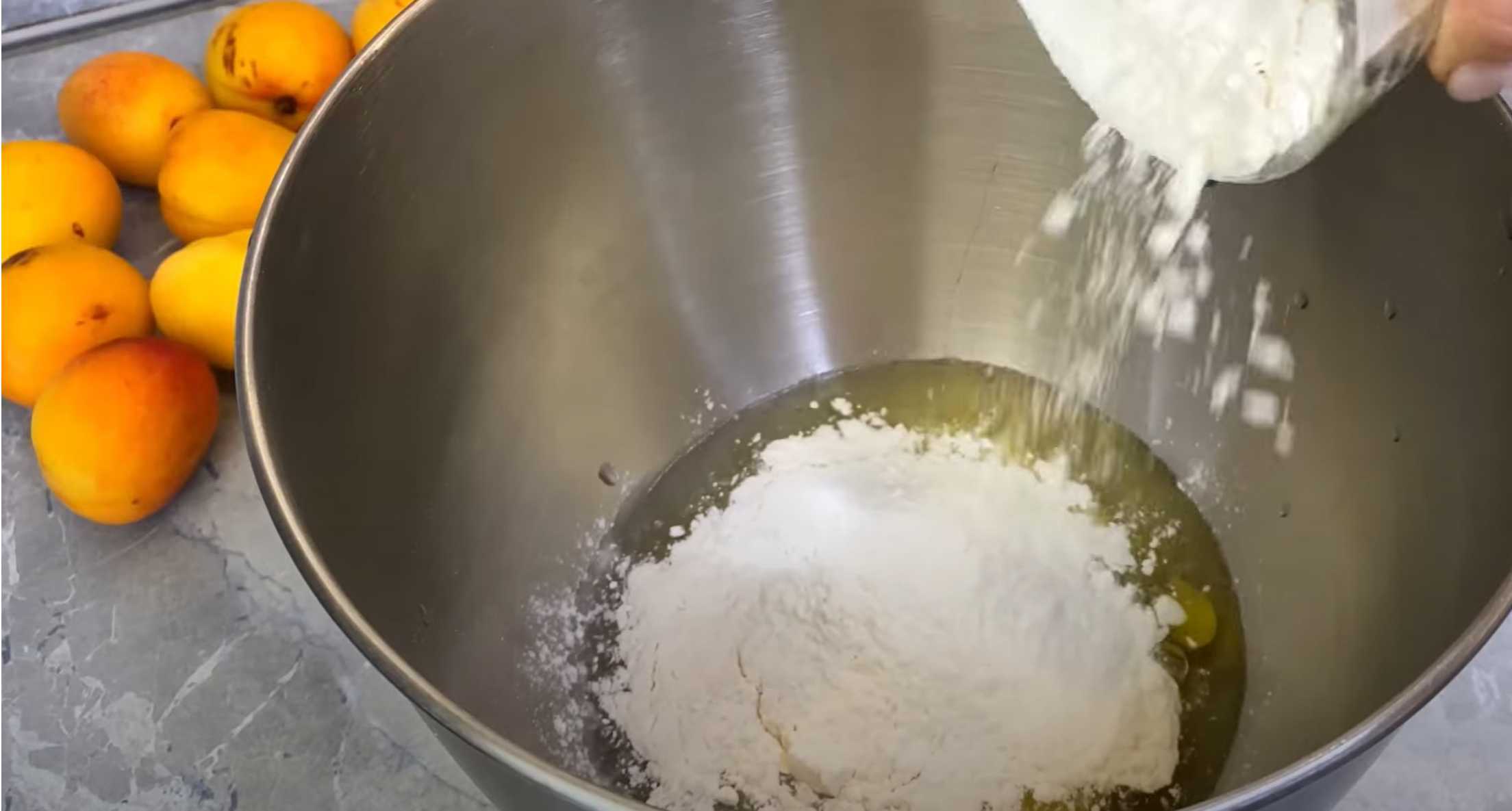 Charlotte aux abricots - Étape 2