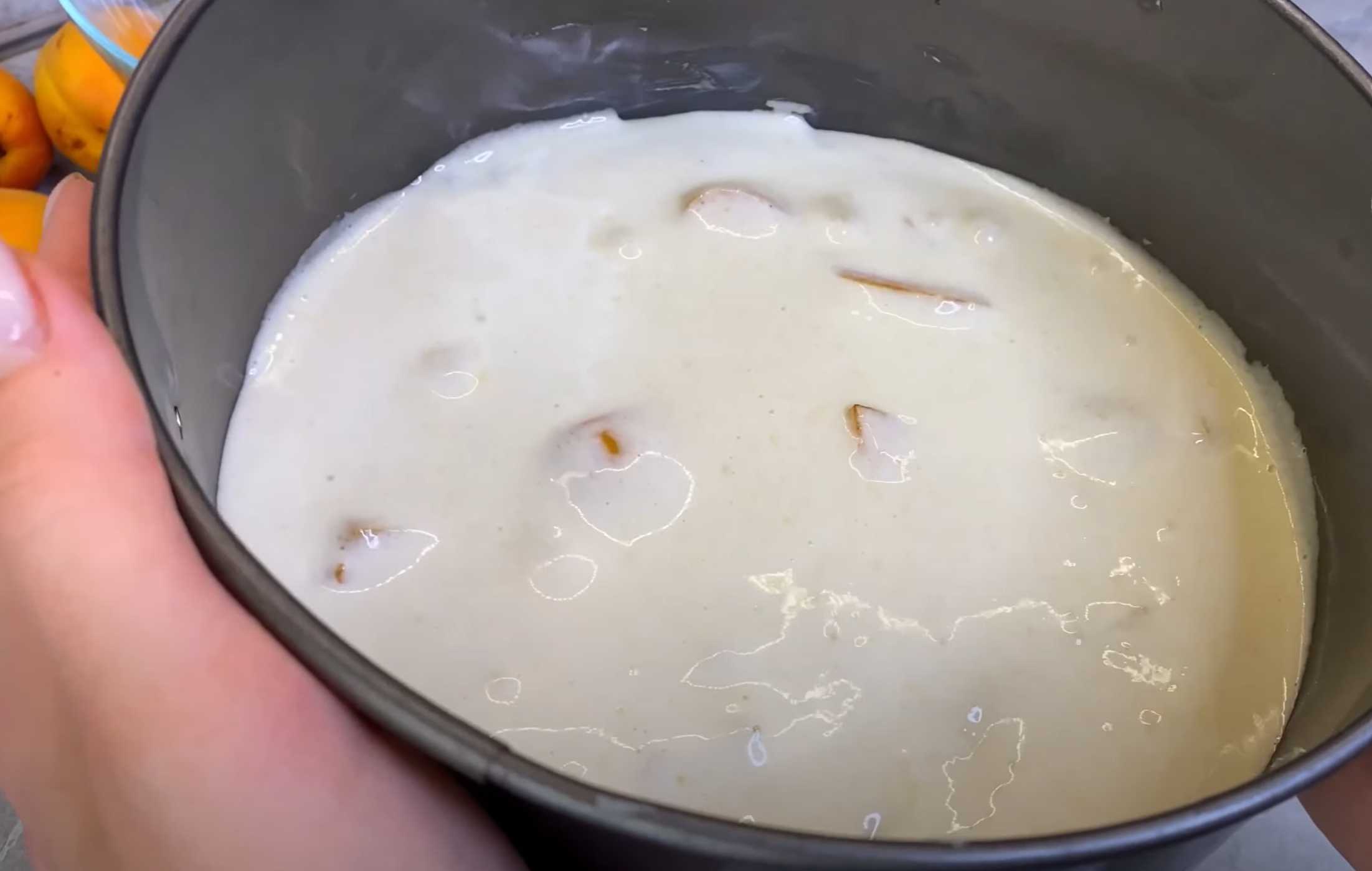 Charlotte aux abricots - Étape 7