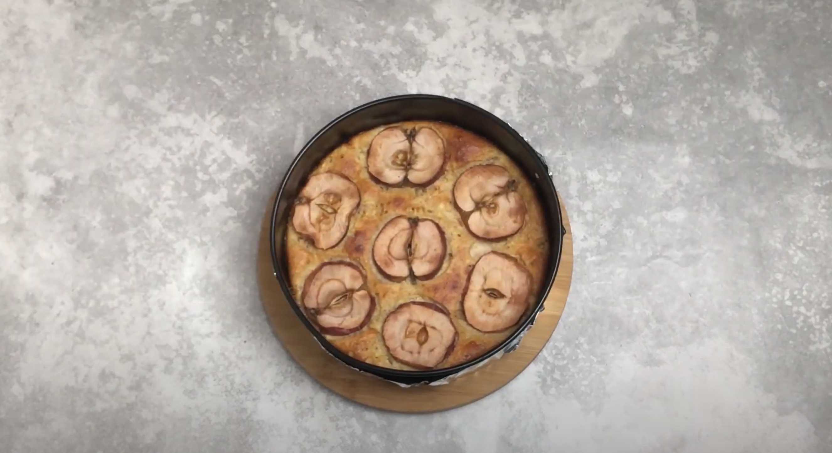 Gâteau Charlotte sain aux pommes et au fromage blanc (sans sucre) - Étape 9