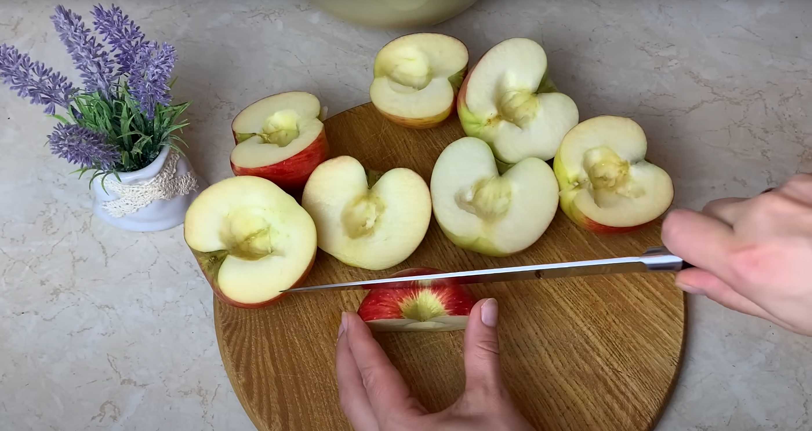 Charlotte aux pommes en gelée - Étape 4