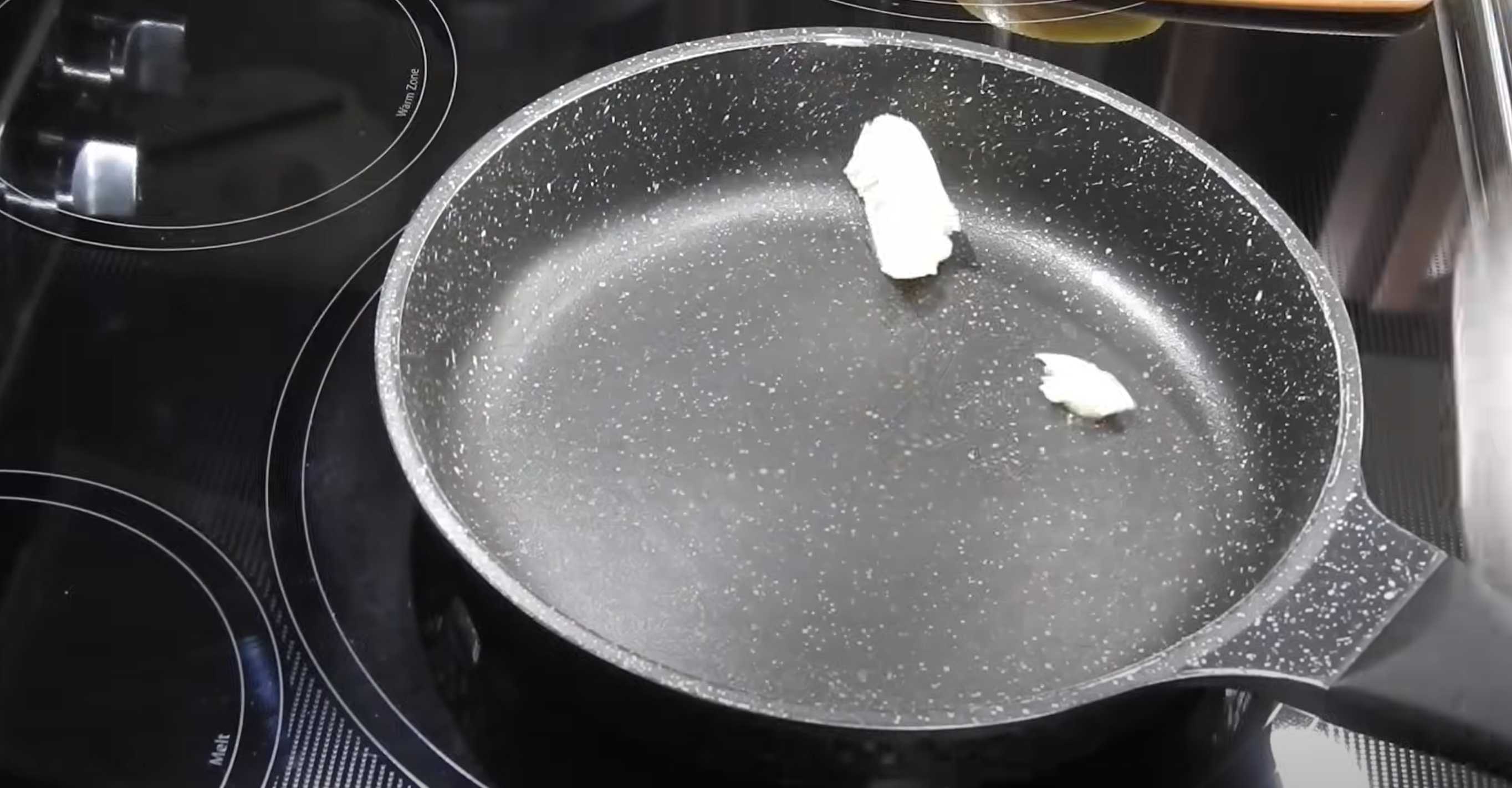 Charlotte aux pommes à la poêle - Étape 6