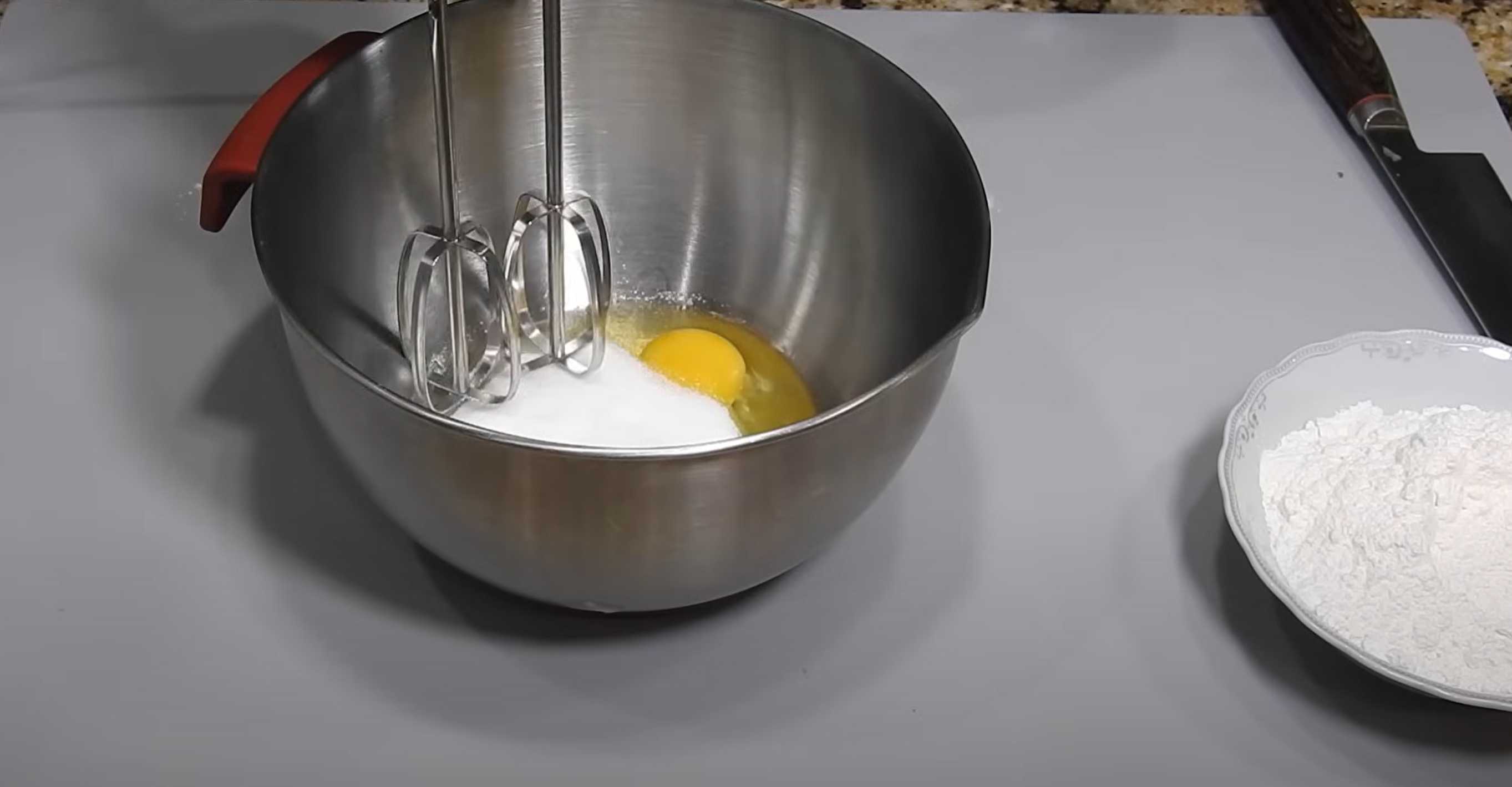 Charlotte aux pommes à la poêle - Étape 2