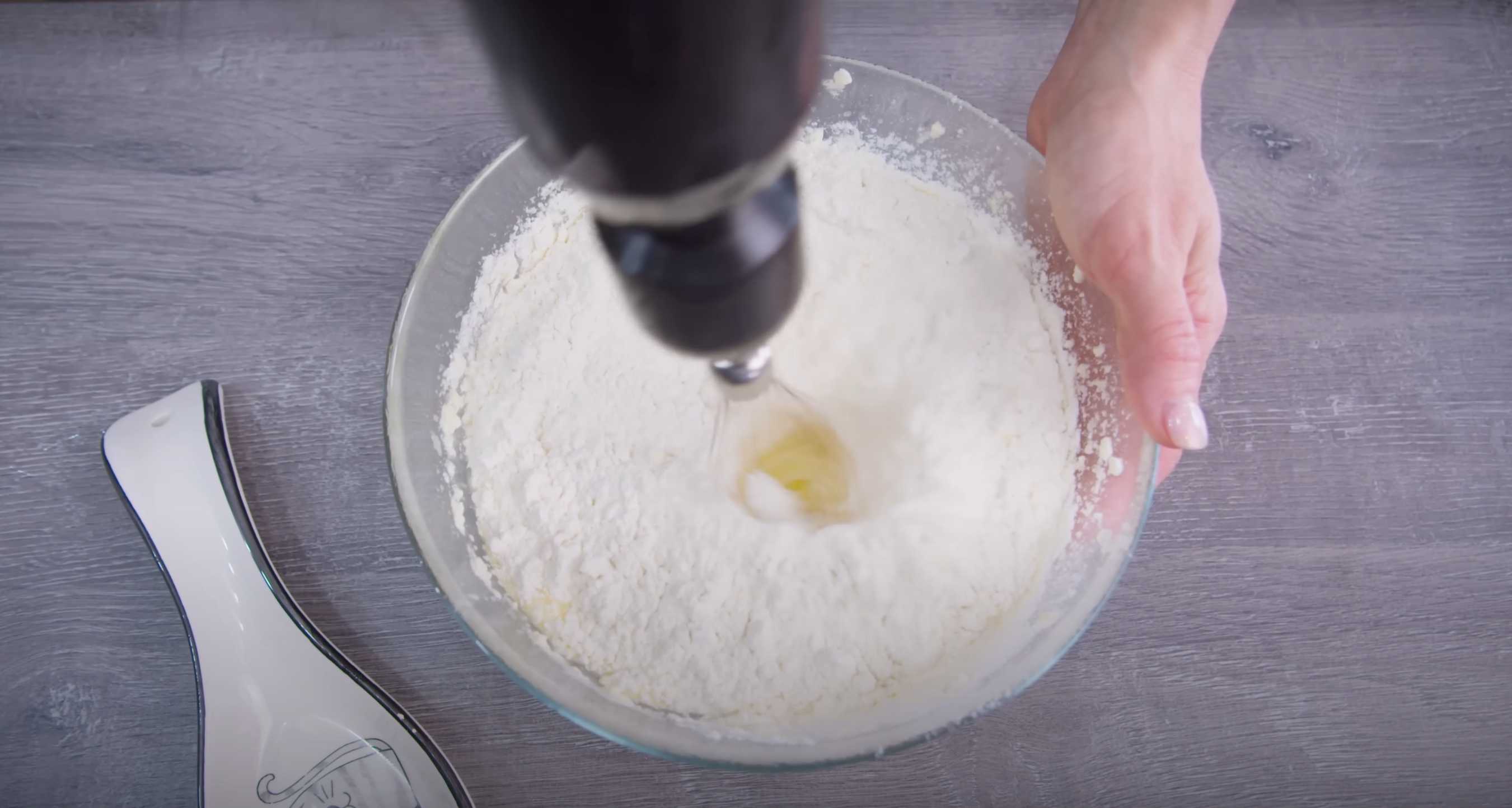 Charlotte au fromage blanc et aux pommes cuite au four - Étape 5