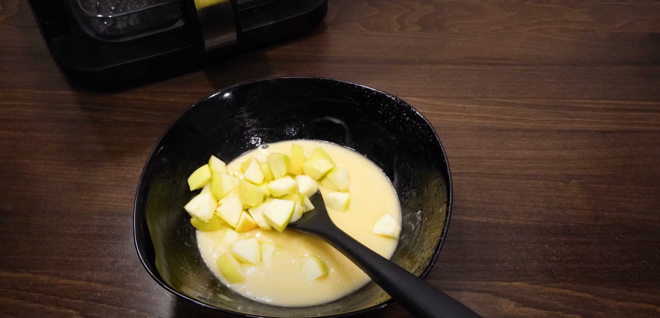 Charlotte dans une friteuse à air chaud - Étape 3