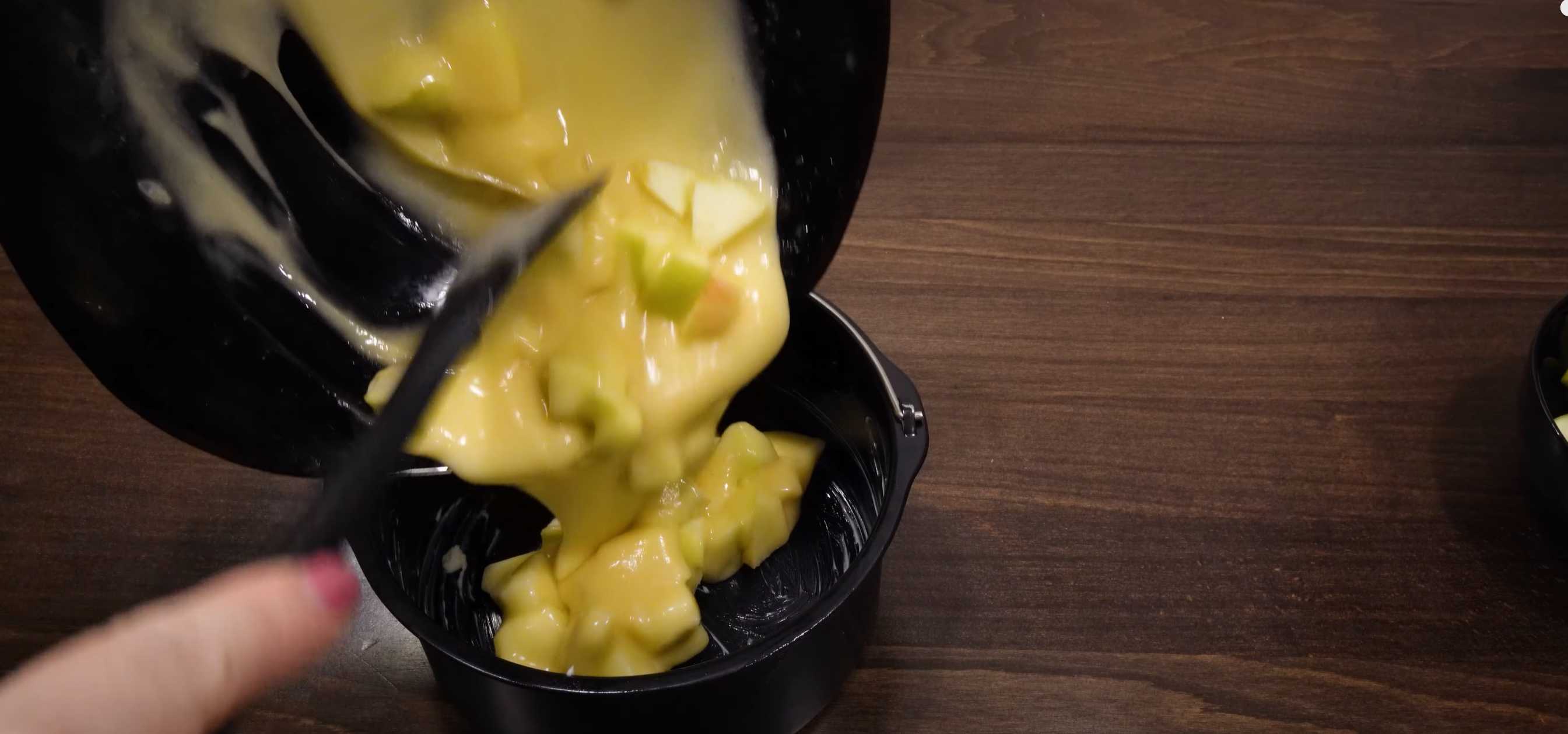 Charlotte dans une friteuse à air chaud - Étape 4