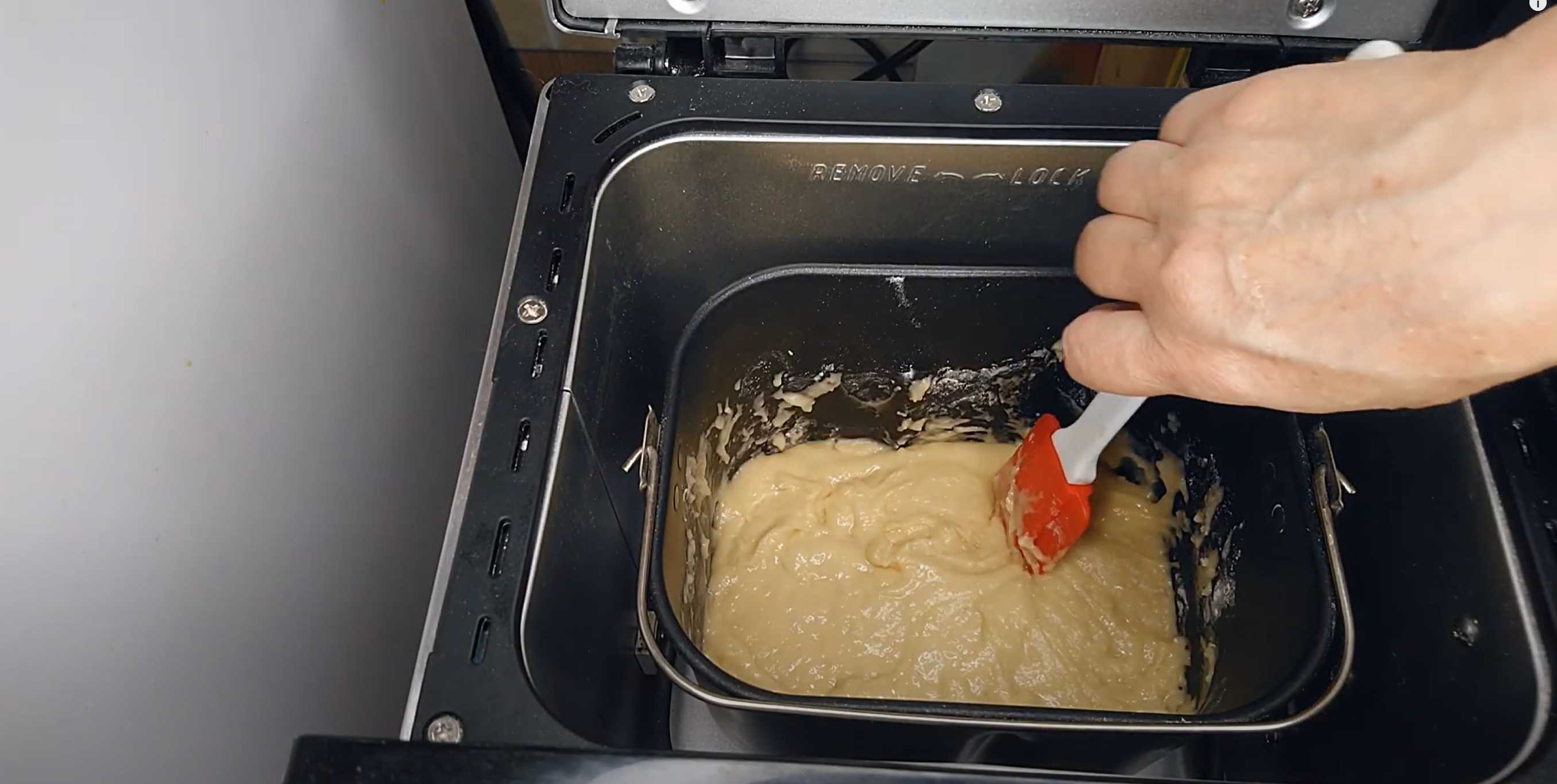 Charlotte dans une machine à pain - Étape 5