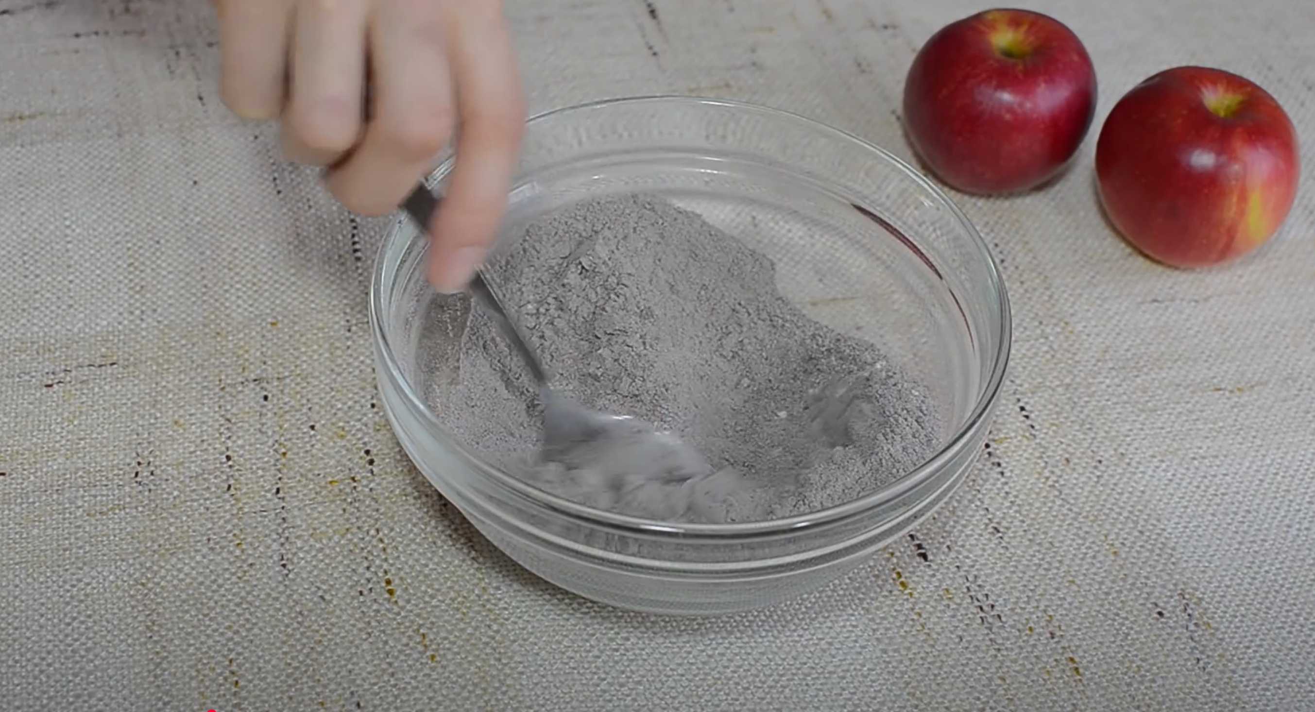 Charlotte aux pommes et au chocolat - Étape 2