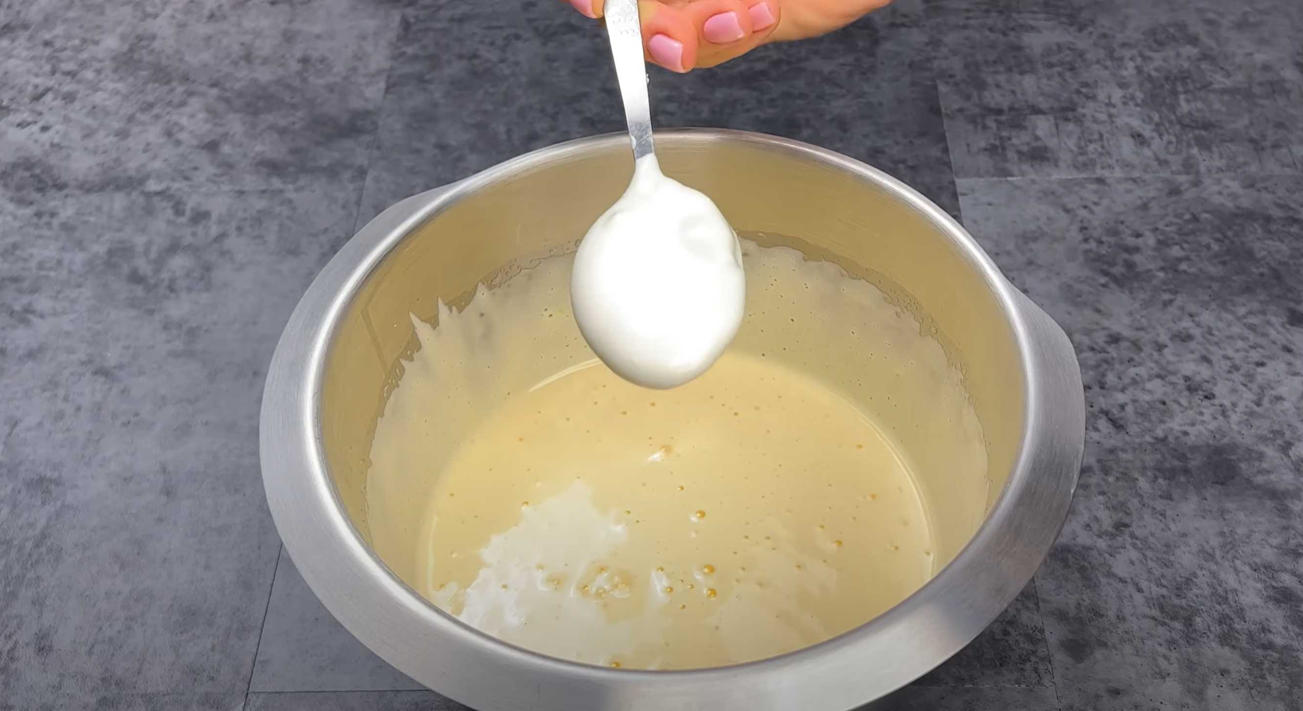 Charlotte aux pommes et à la cannelle - Étape 3