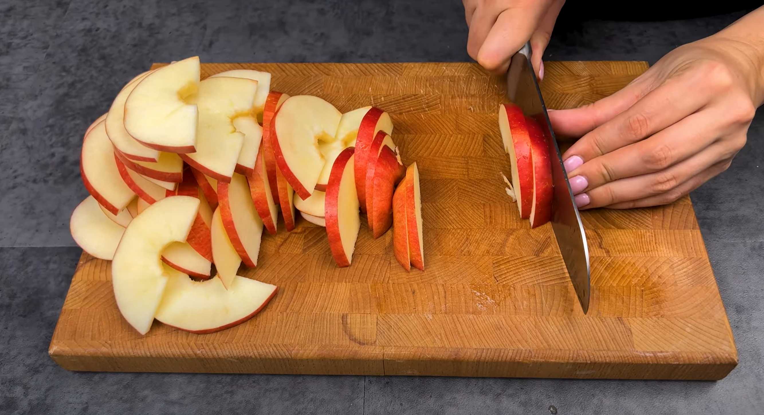 Charlotte aux pommes et à la cannelle - Étape 5