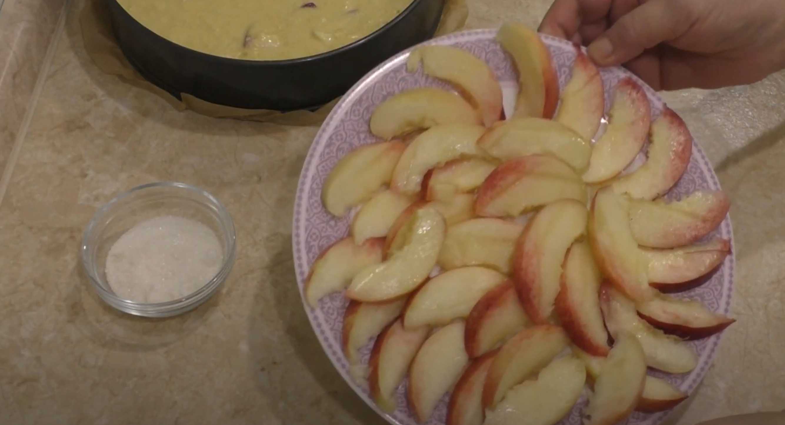 Charlotte aux nectarines - Étape 9