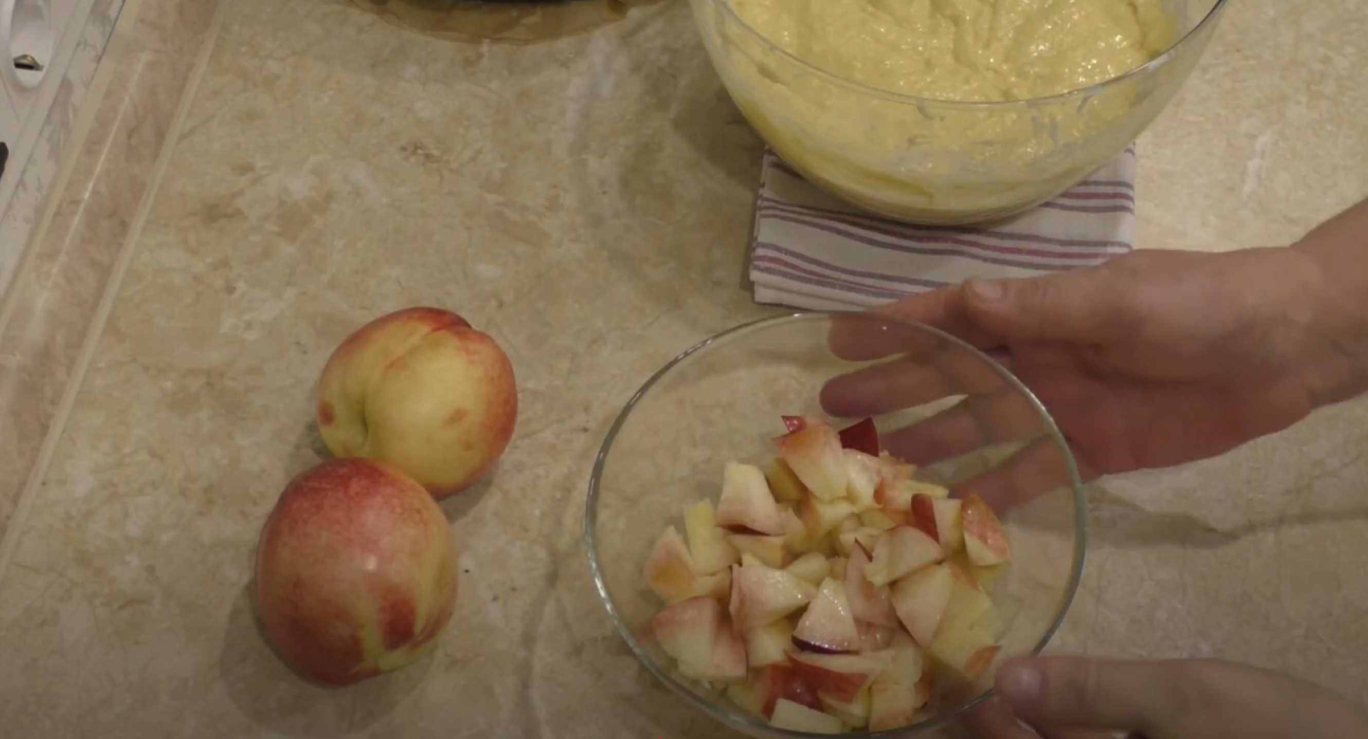 Charlotte aux nectarines - Étape 7