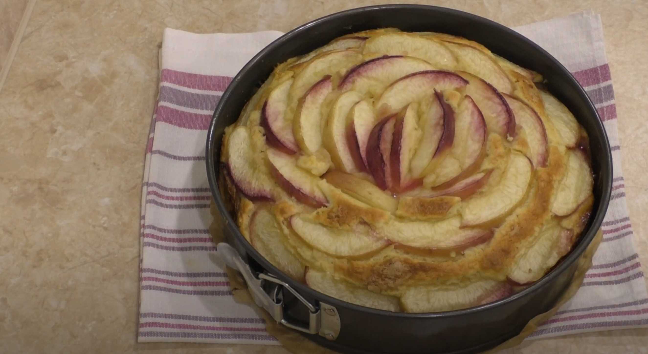 Charlotte aux nectarines - Étape 11