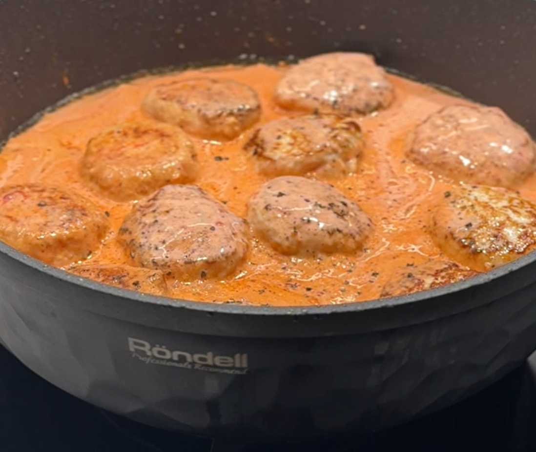 Escalopes de poulet à la sauce tomate - Étape 7