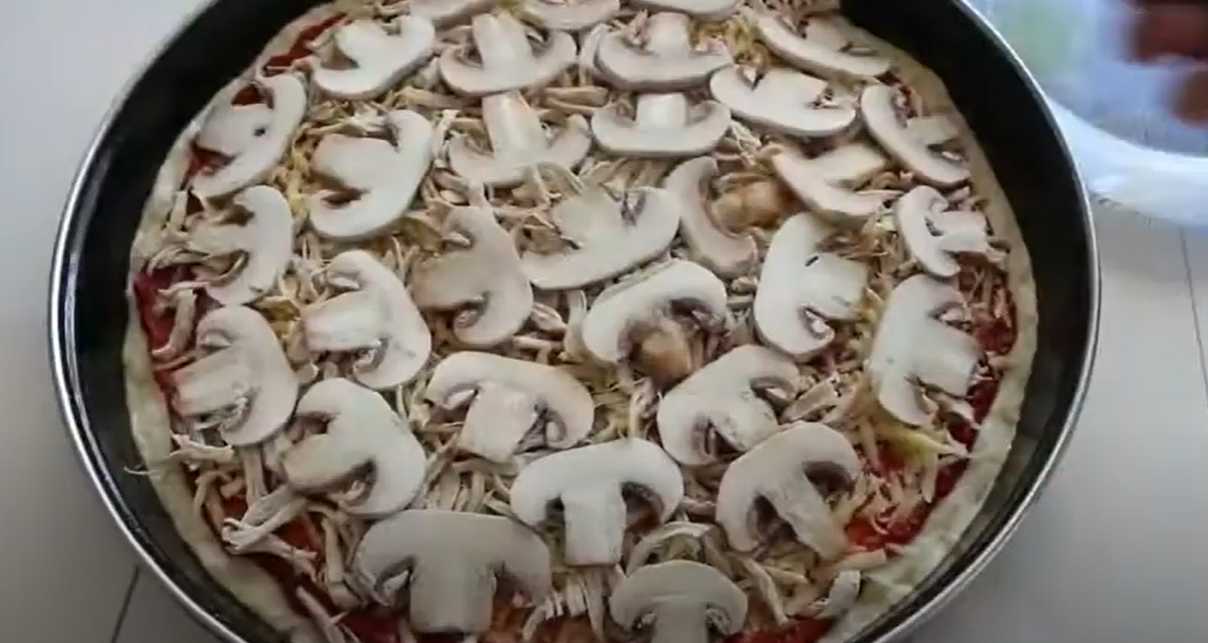 Pizza aux champignons maison - Étape 14