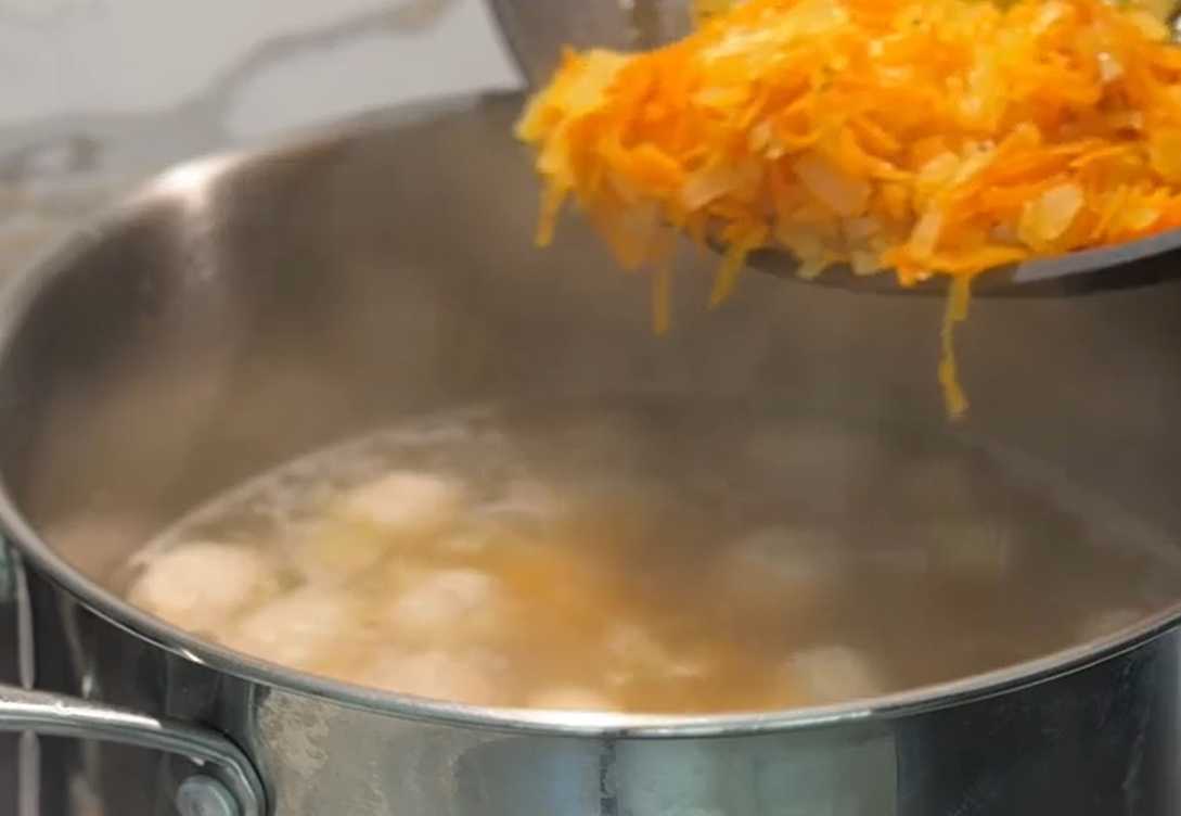 Soupe aux boulettes de viande - Étape 5