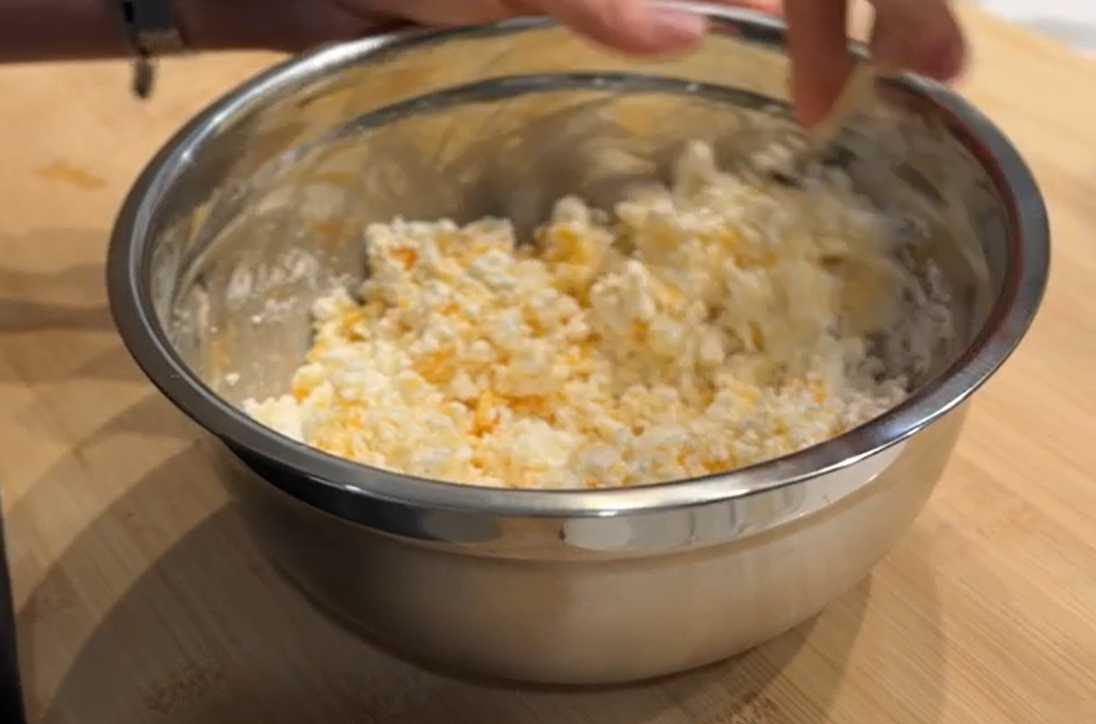 Boules de fromage cottage parfumées - Étape 2