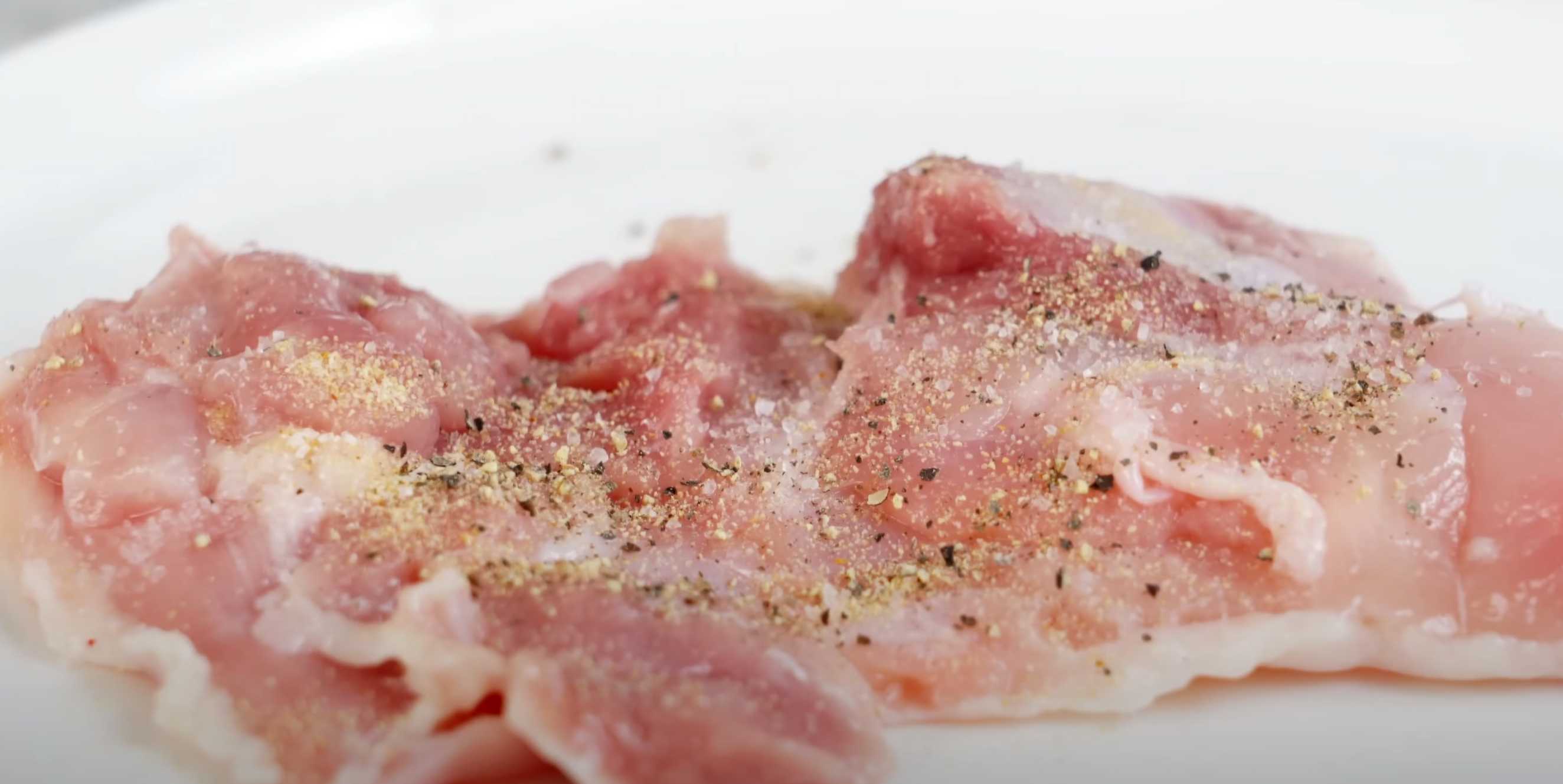 Cuisses de poulet à la sauce crémeuse aux champignons - Étape 2