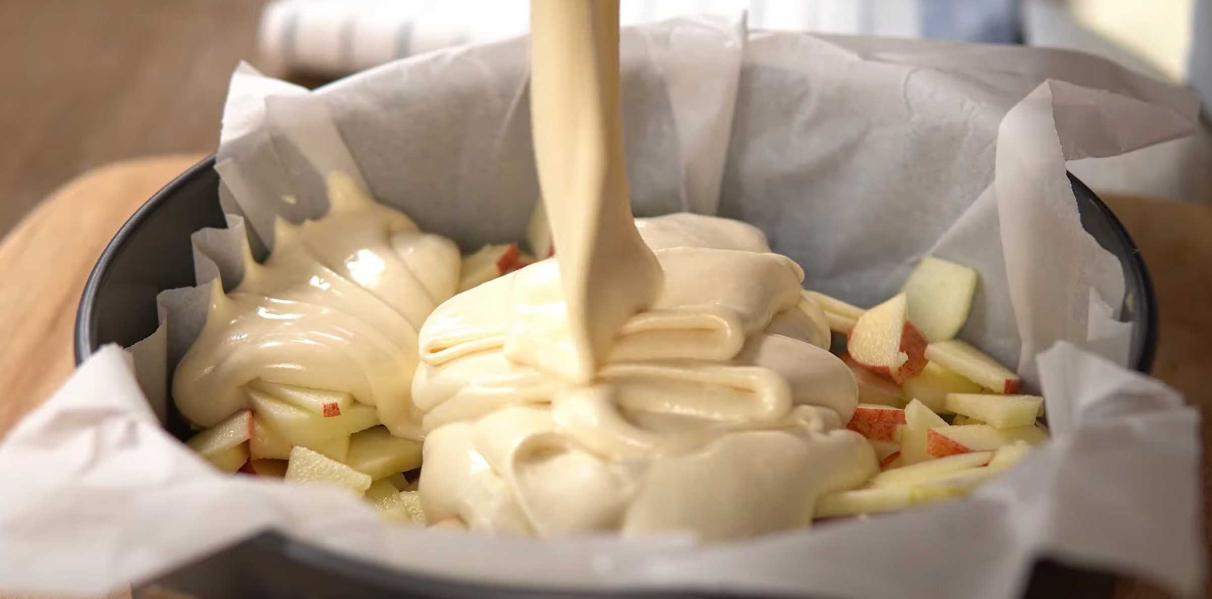 Charlotte à la croûte croustillante - Étape 7 : Façonnage de la charlotte