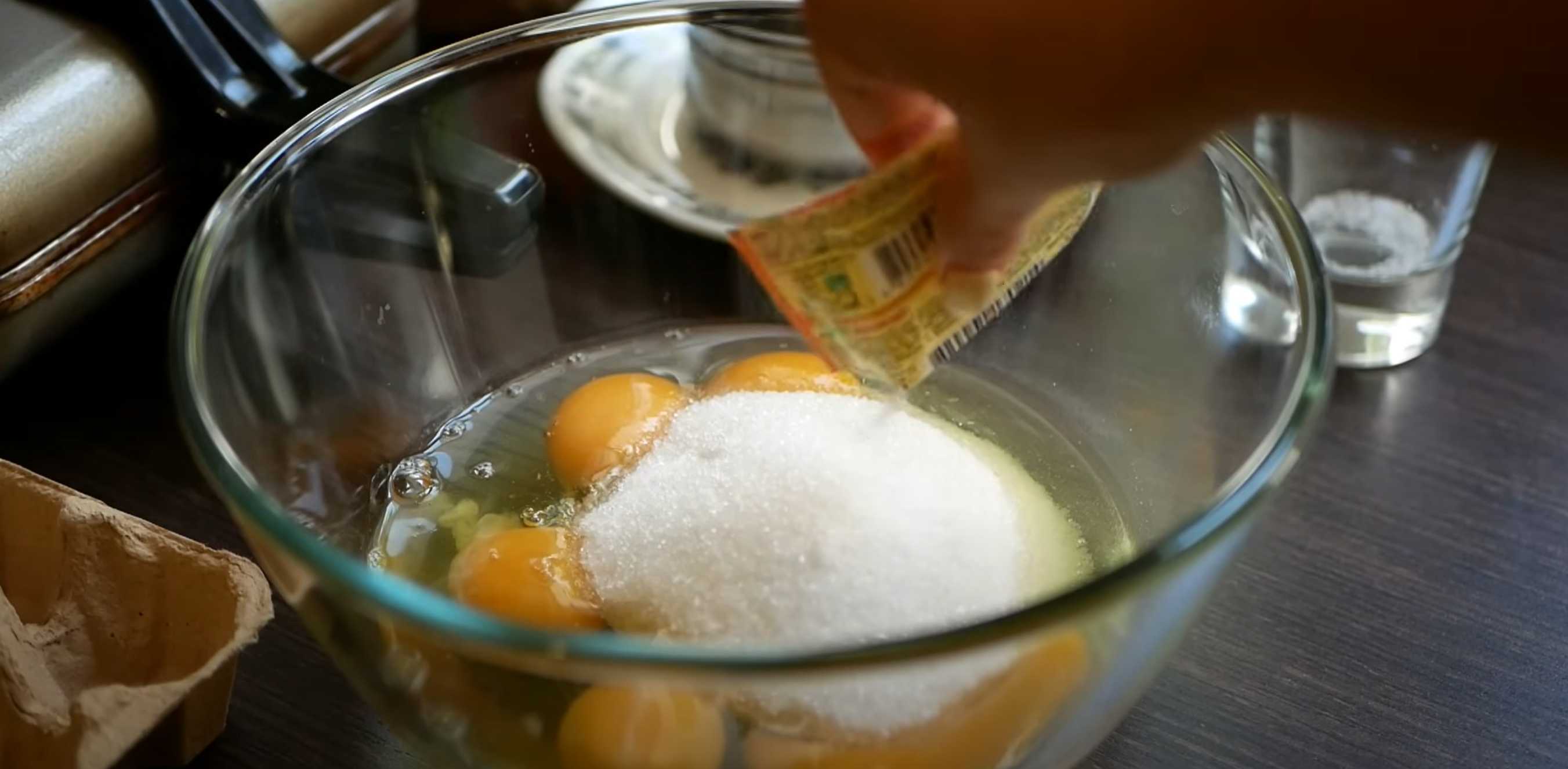 Gaufrettes roulées au lait concentré - Étape 1