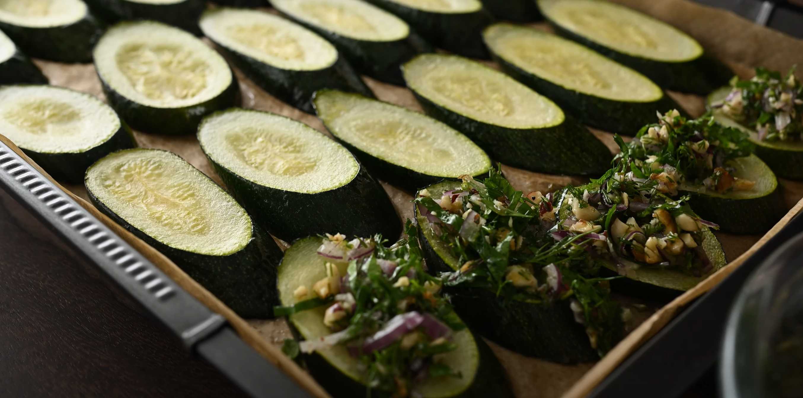 Courgettes cuites au four avec du riz et des noix - Étape 7