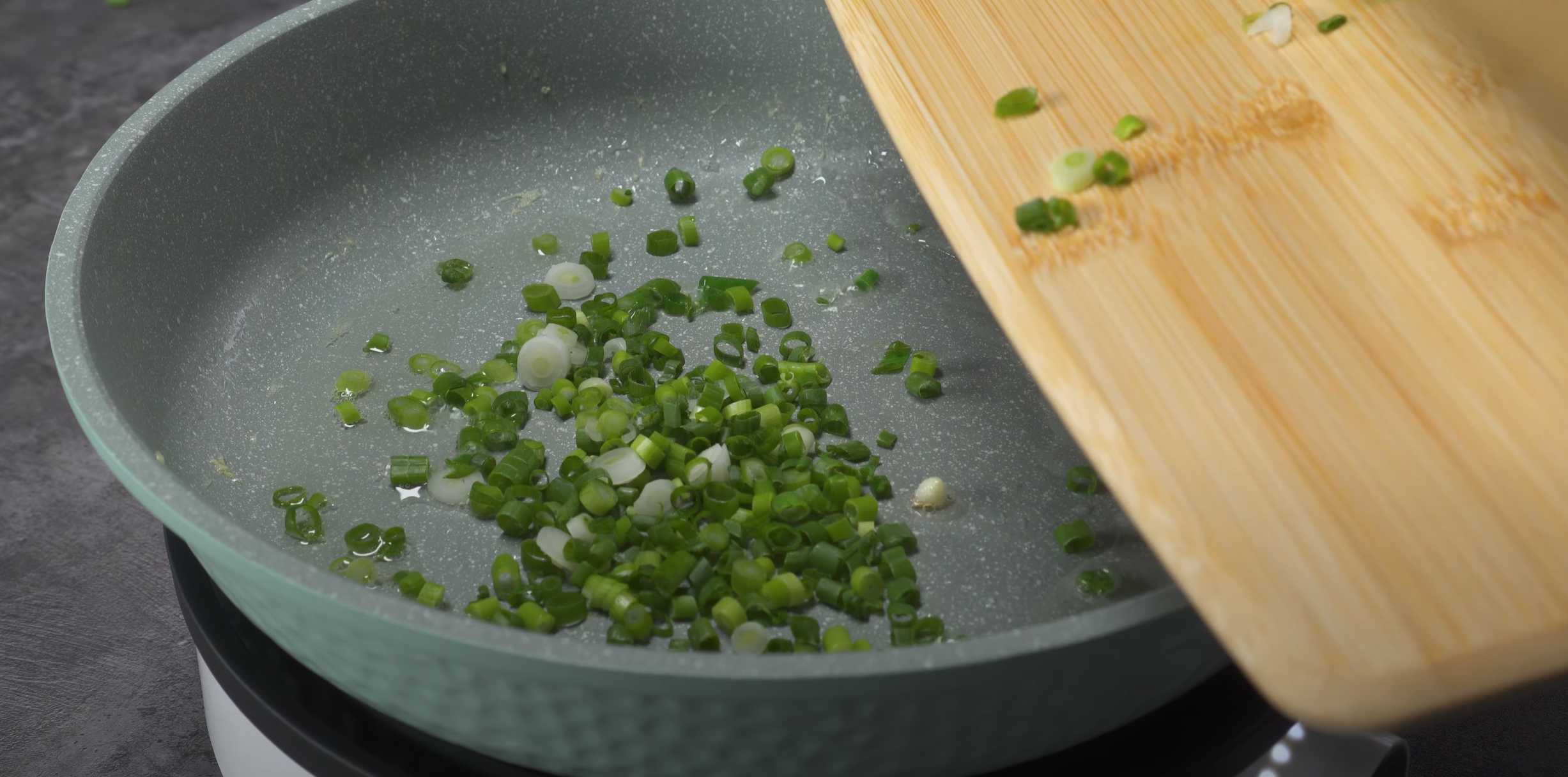 Chou frit chinois aux œufs - Étape 7