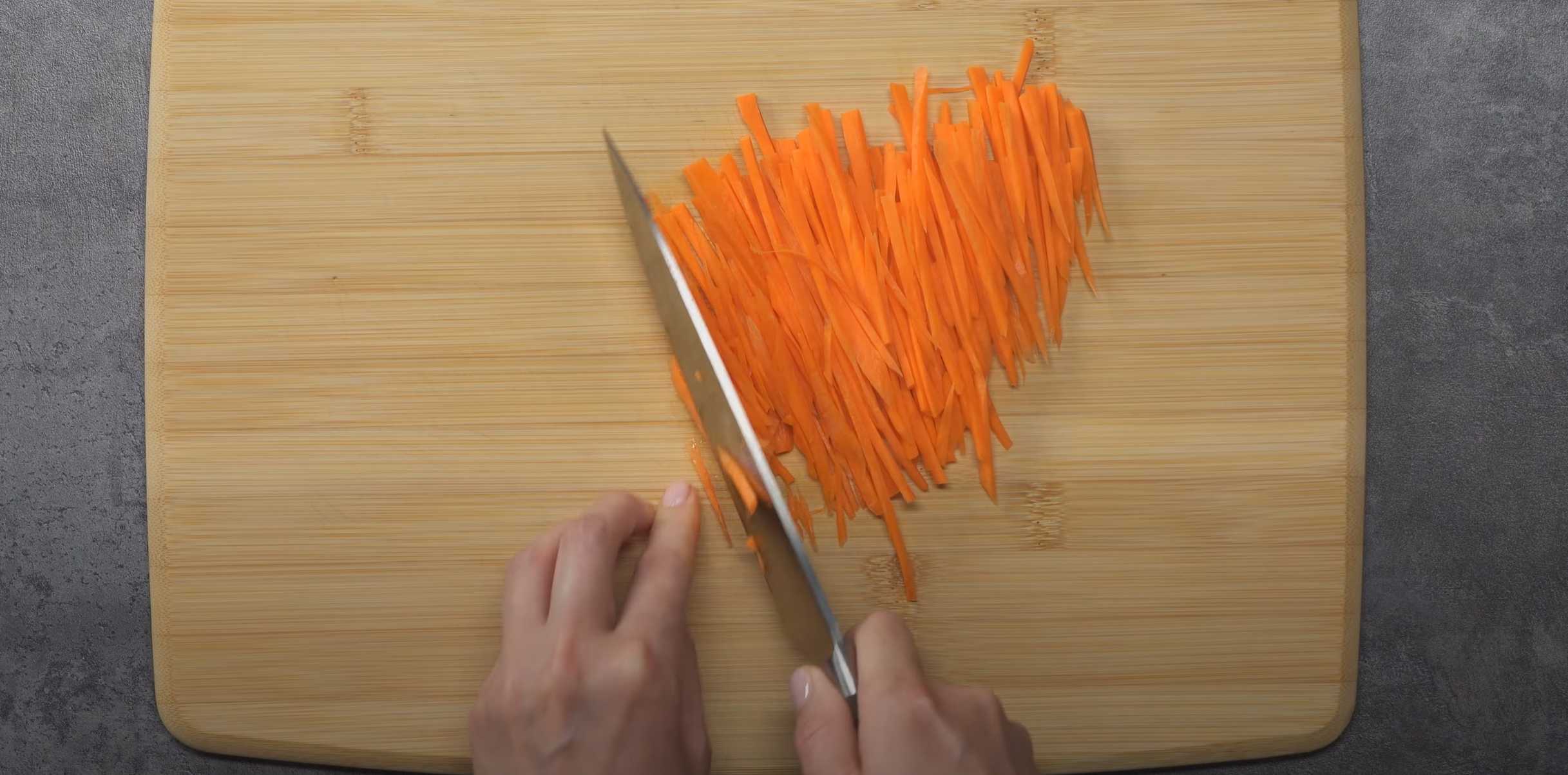 Chou frit chinois aux œufs - Étape 2