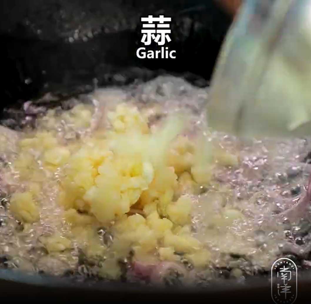 Nouilles sautées pour la longévité - Étape 6