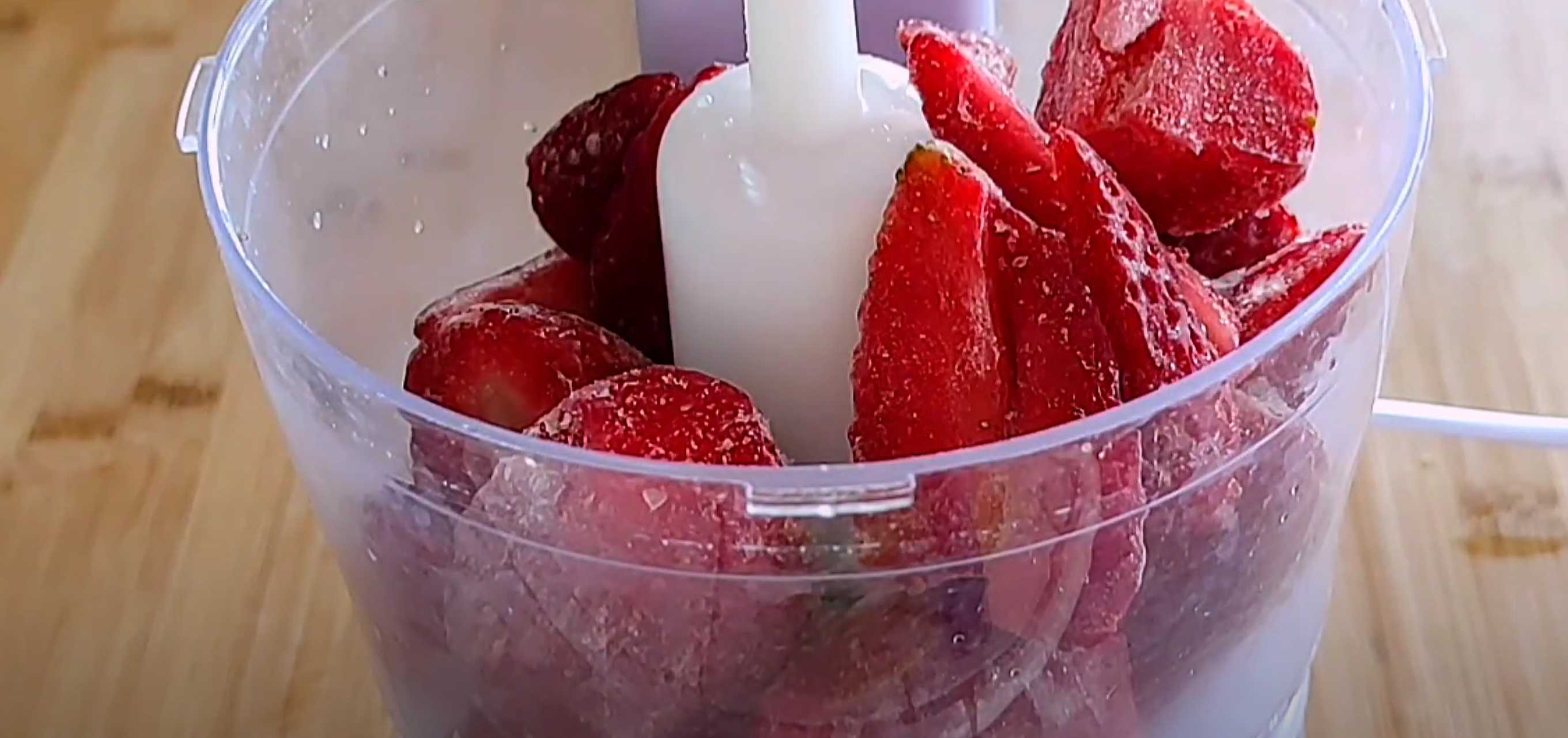 Glace maison fraise-banane - Étape 1