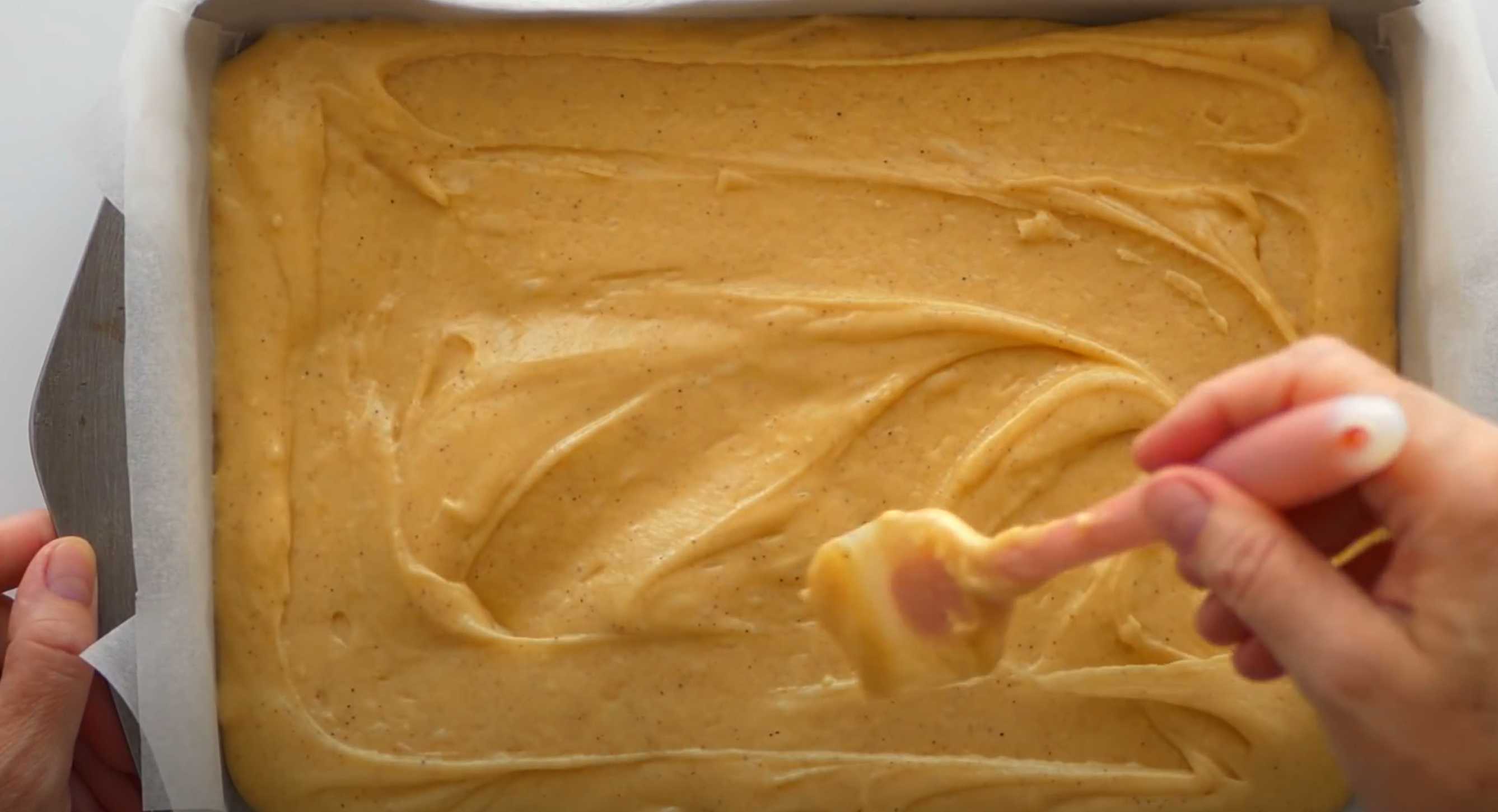 Charlotte aux prunes au four - Étape 5